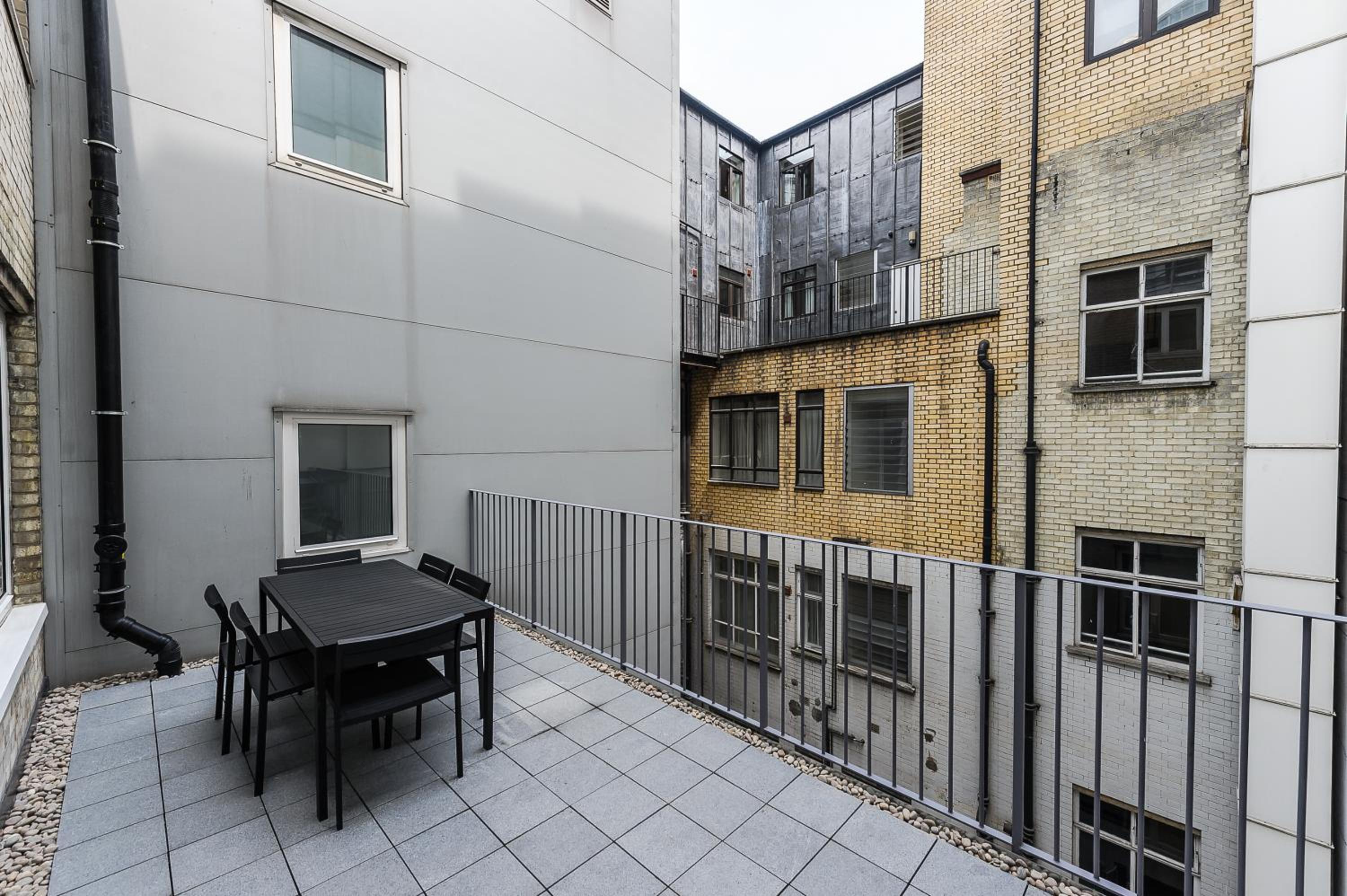 outdoor bbq area