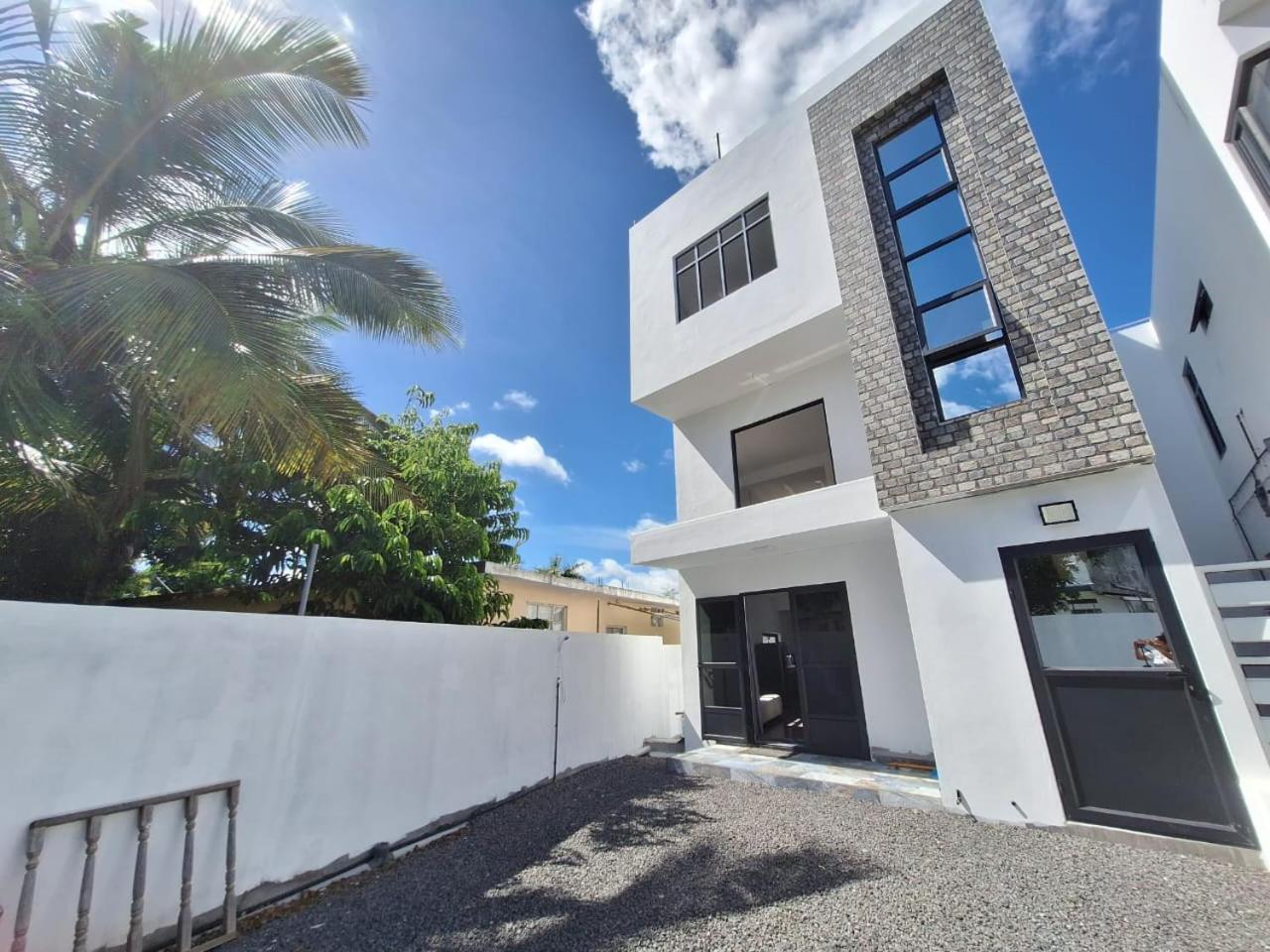 Grand Baie Apartment photo 1