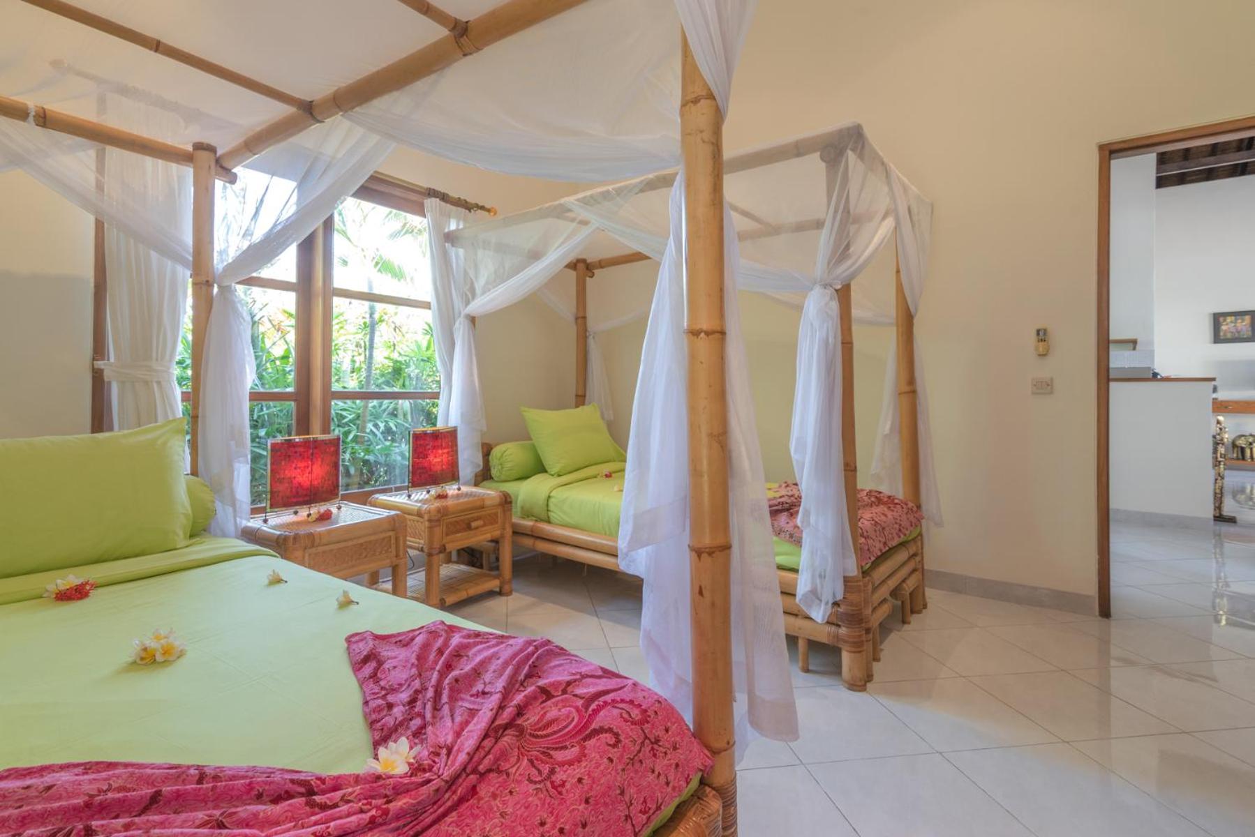 Villa Cerah beachfront