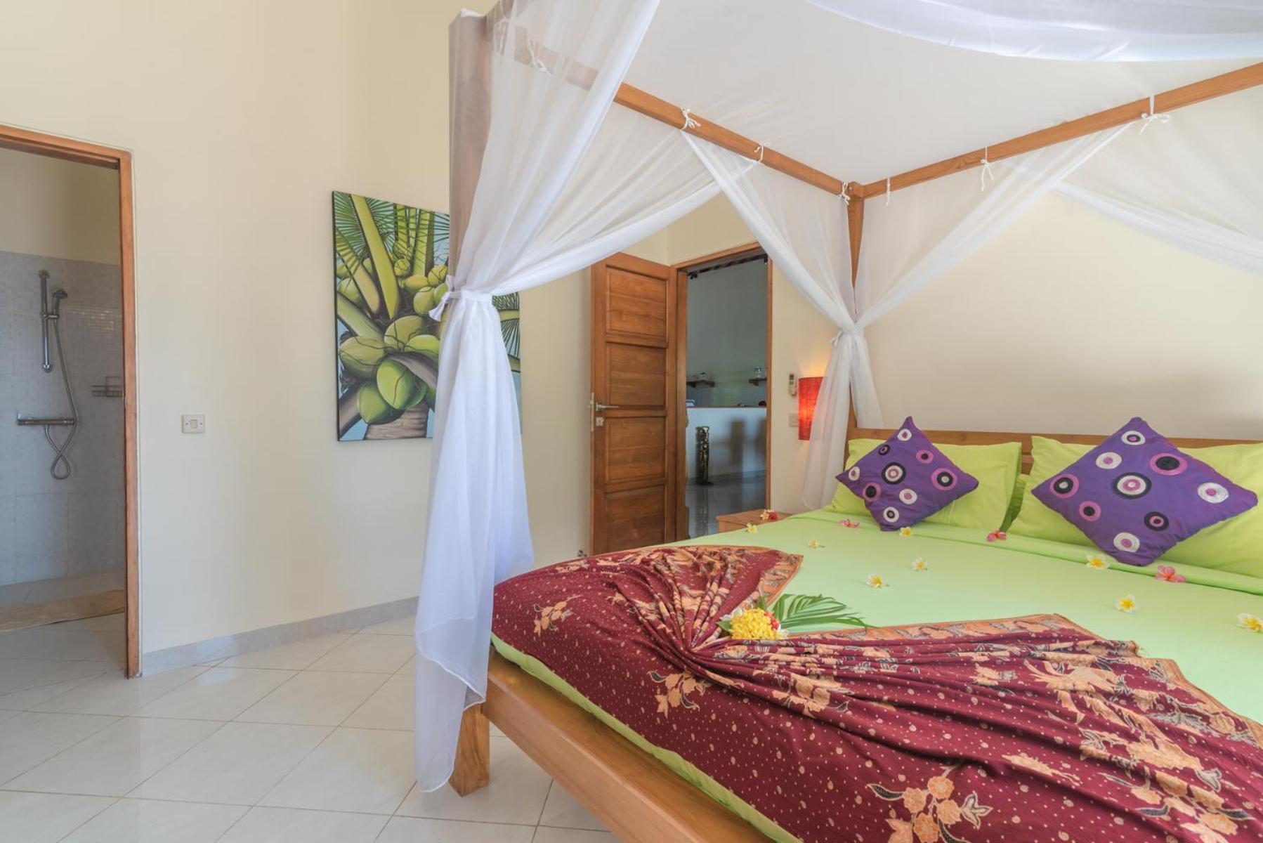 Villa Cerah beachfront