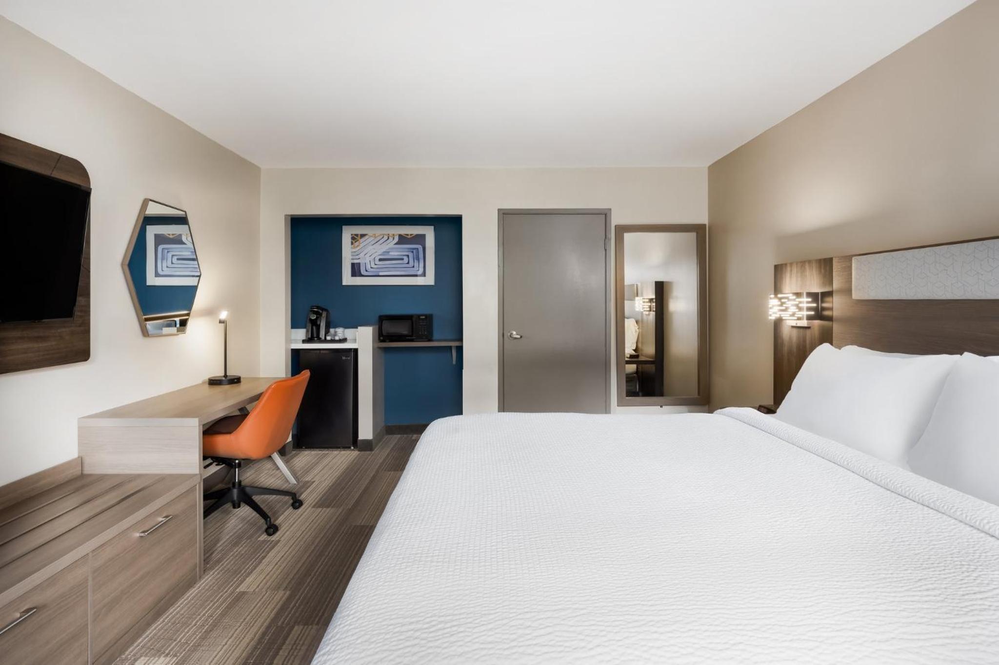 Holiday Inn Express Simi Valley, an IHG Hotel - Property Image 41