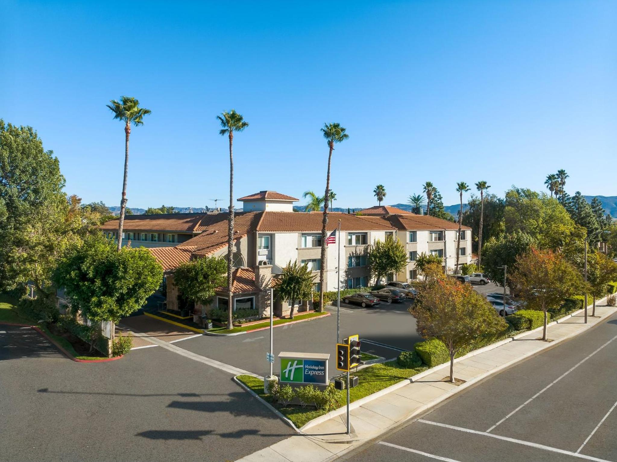 Holiday Inn Express Simi Valley, an IHG Hotel - Property Image 43