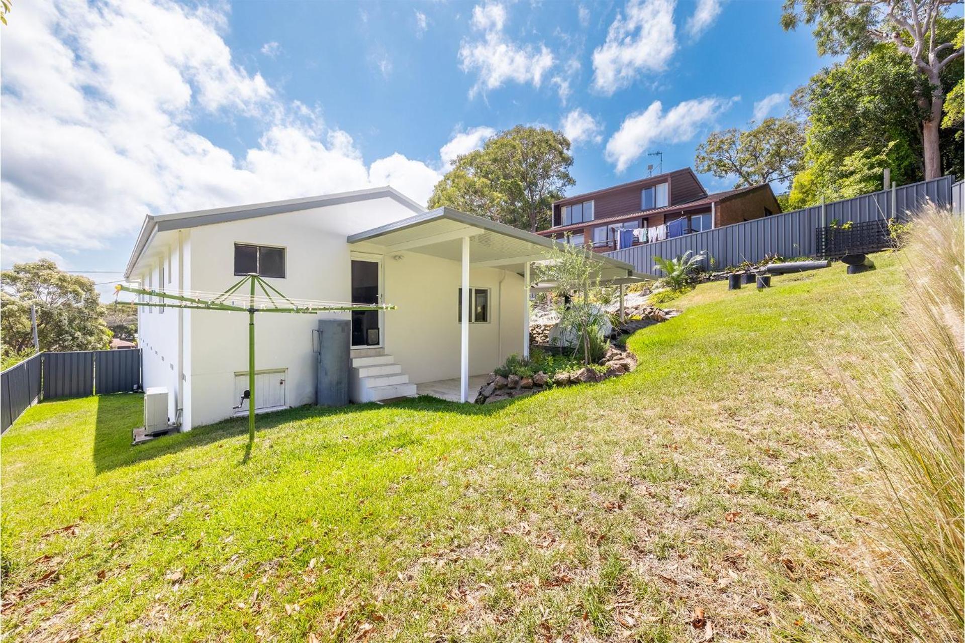 Compass Rose, 95 Ronald Avenue- Wifi, Aircon, Boat Parking, Linen