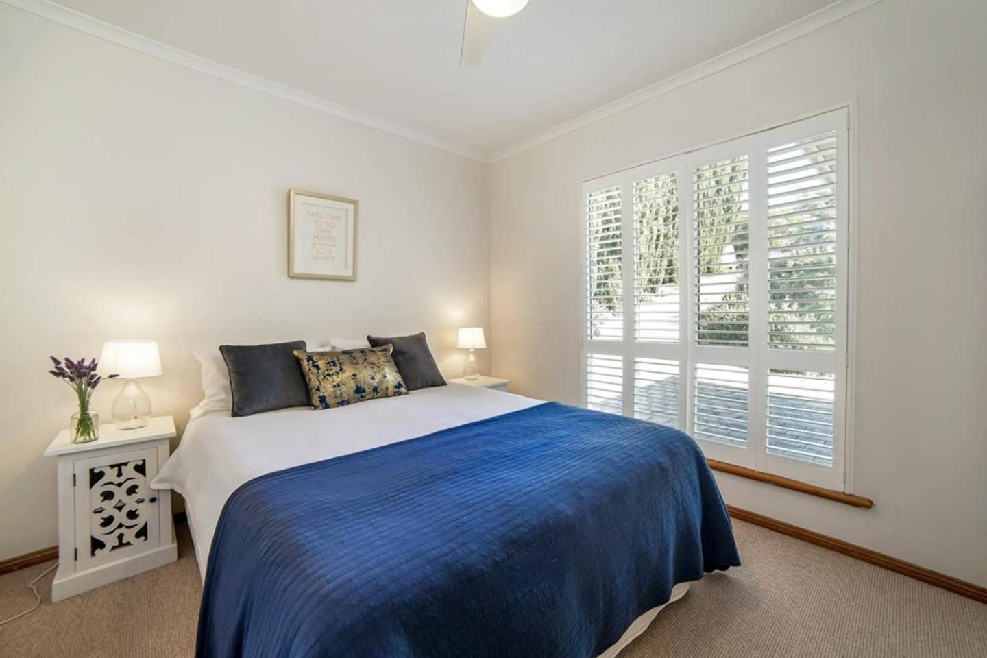 Uninterrupted Views Encounter Bay - BYO Linen