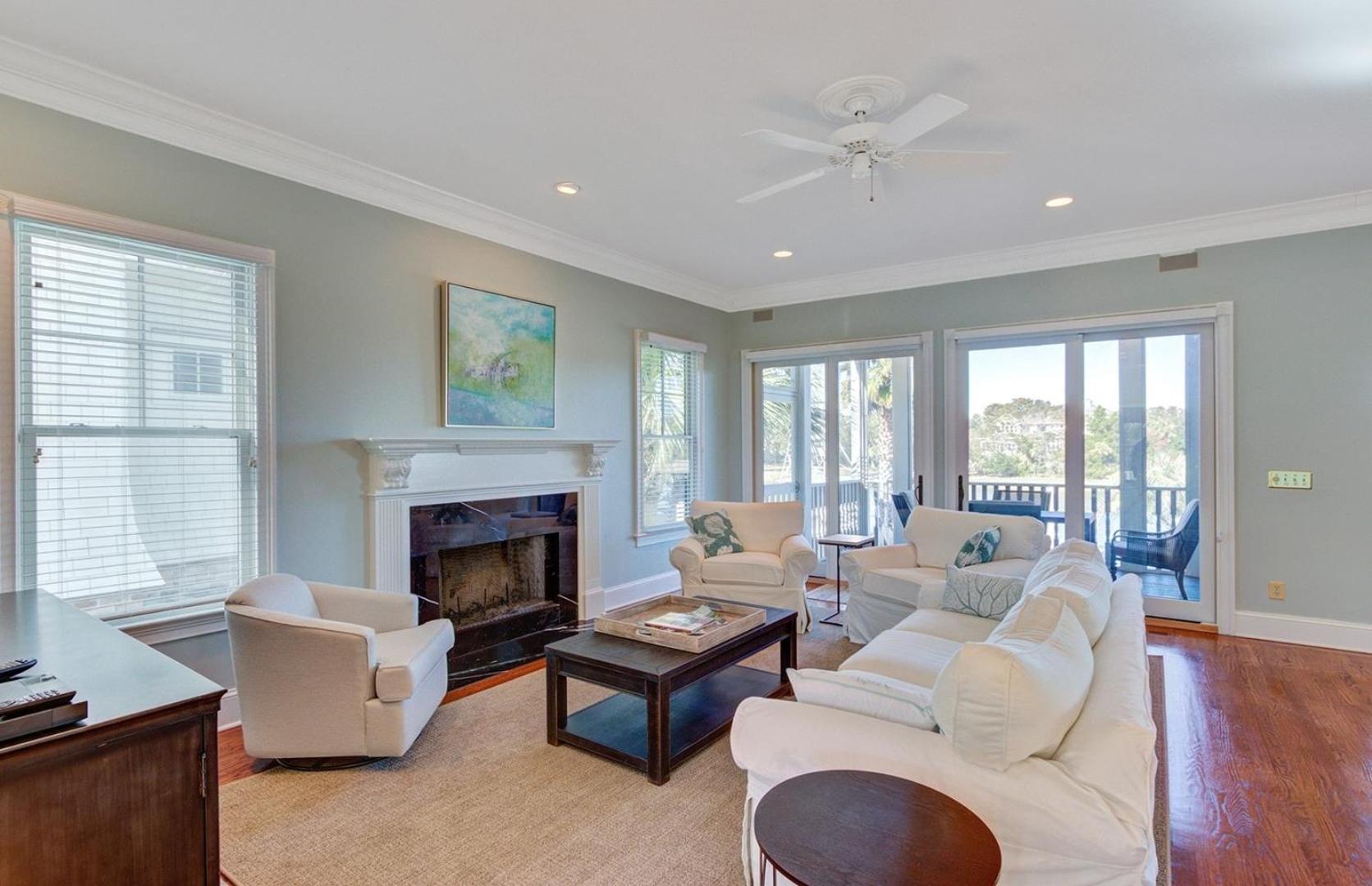 20 Morgan Place Drive by AvantStay Waterfront Home w Private Dock
