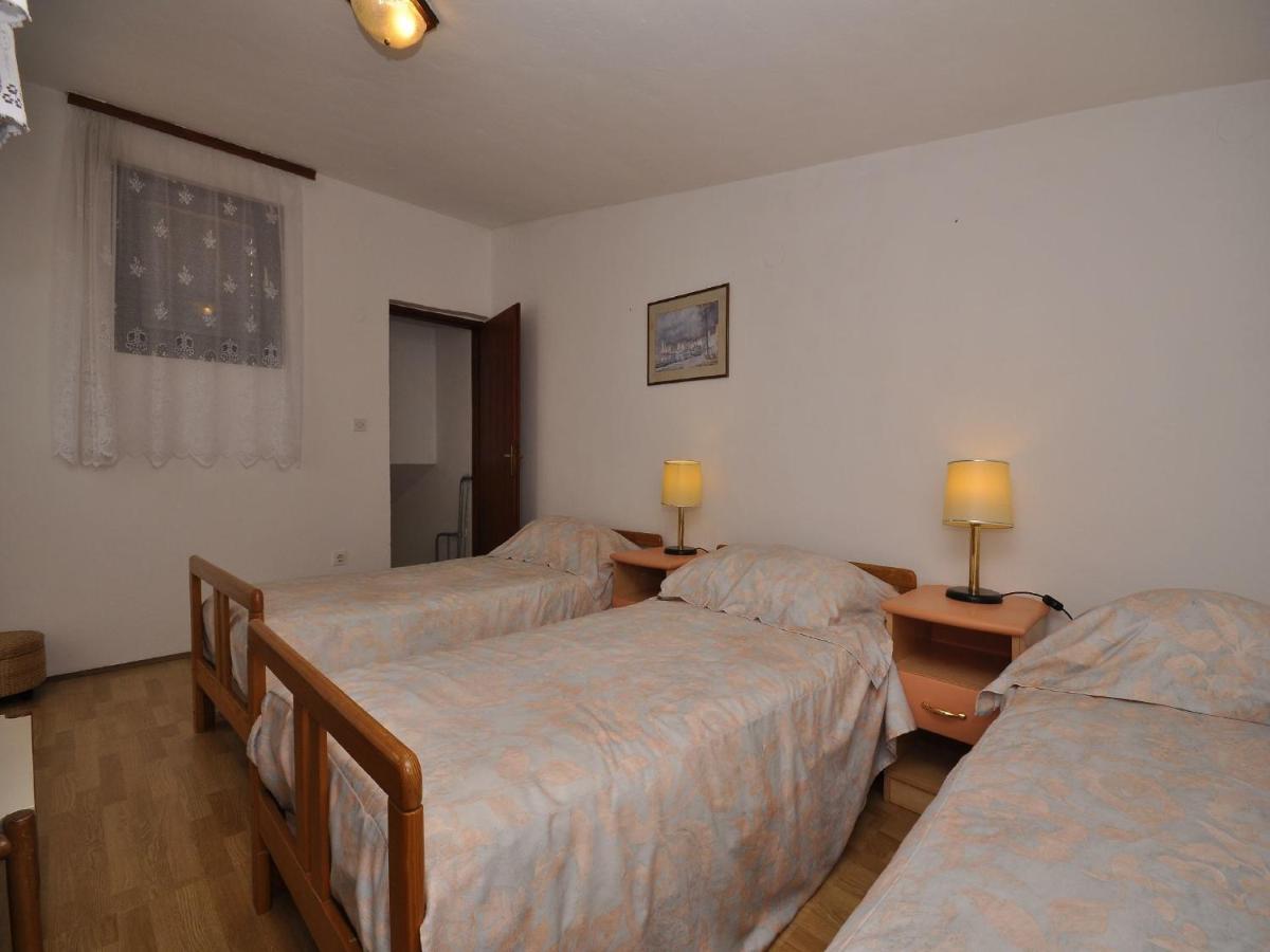 Apartments MIra 645 view 4