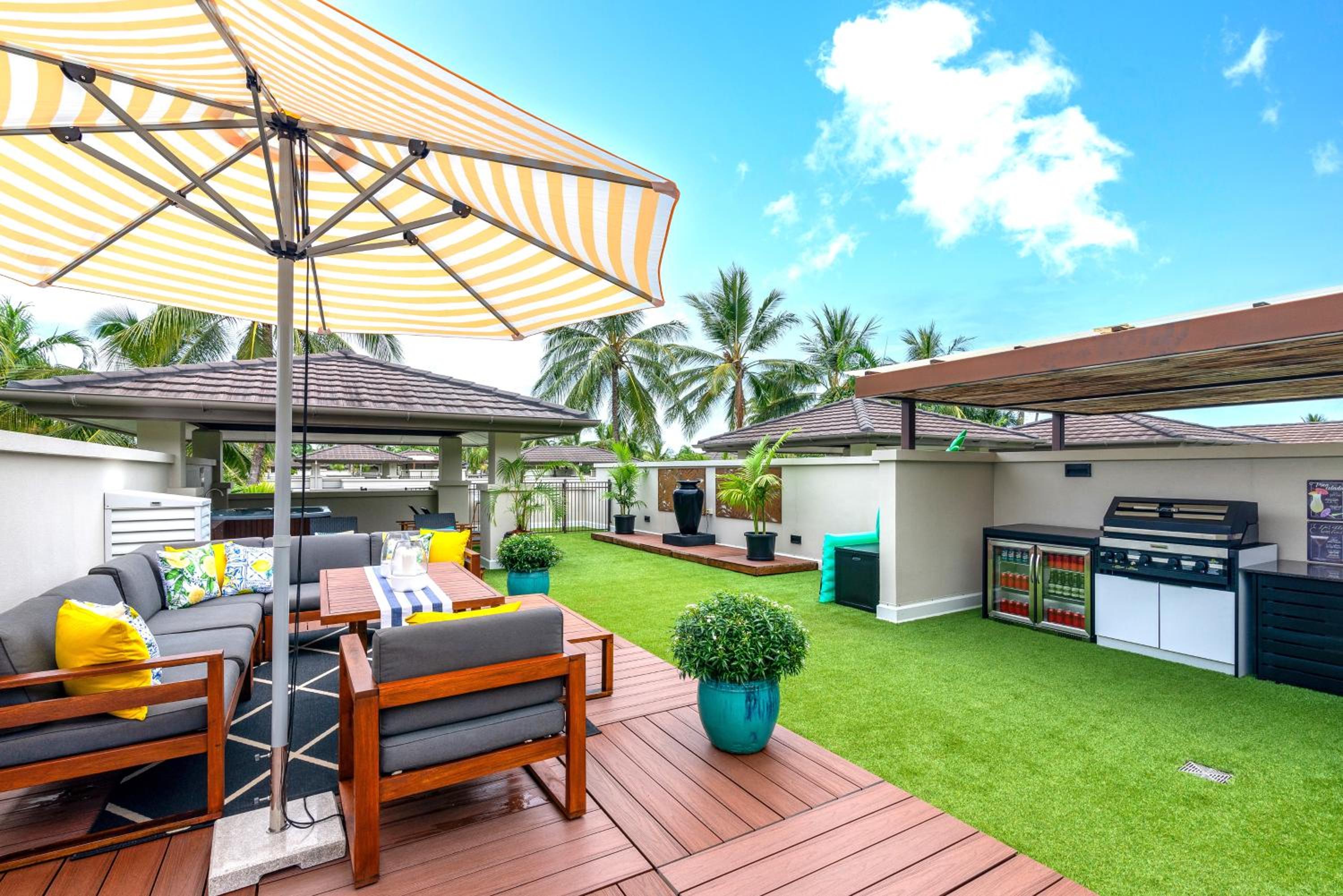 The Posh Penthouse With Stunning Rooftop Oasis, Free Parking And WIFI