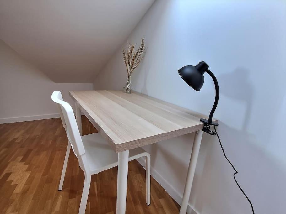 2 Mins from Train Station - Paris & DisneyLand - Cosy à Quatre
