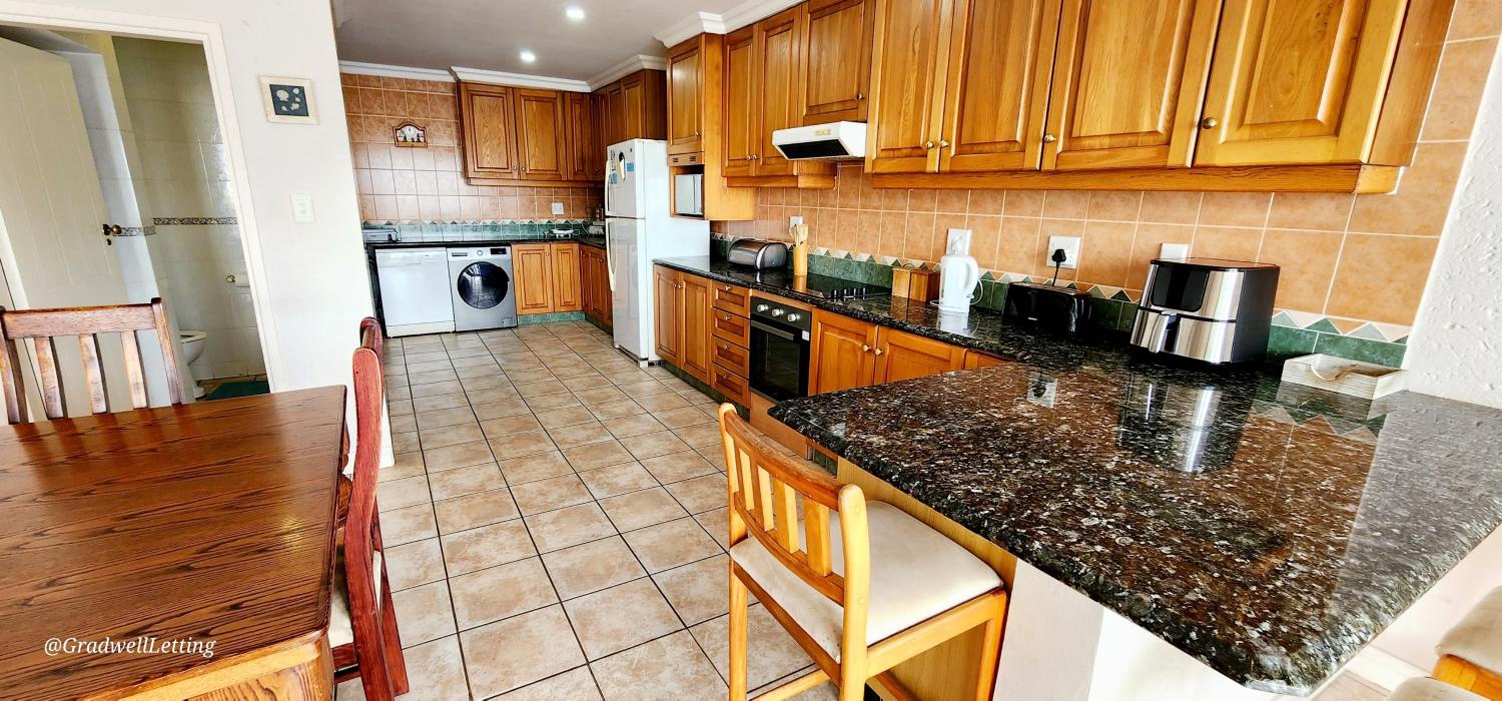 Inn on the Sea 4-Sleeps 8-On Ramsgate main beach!
