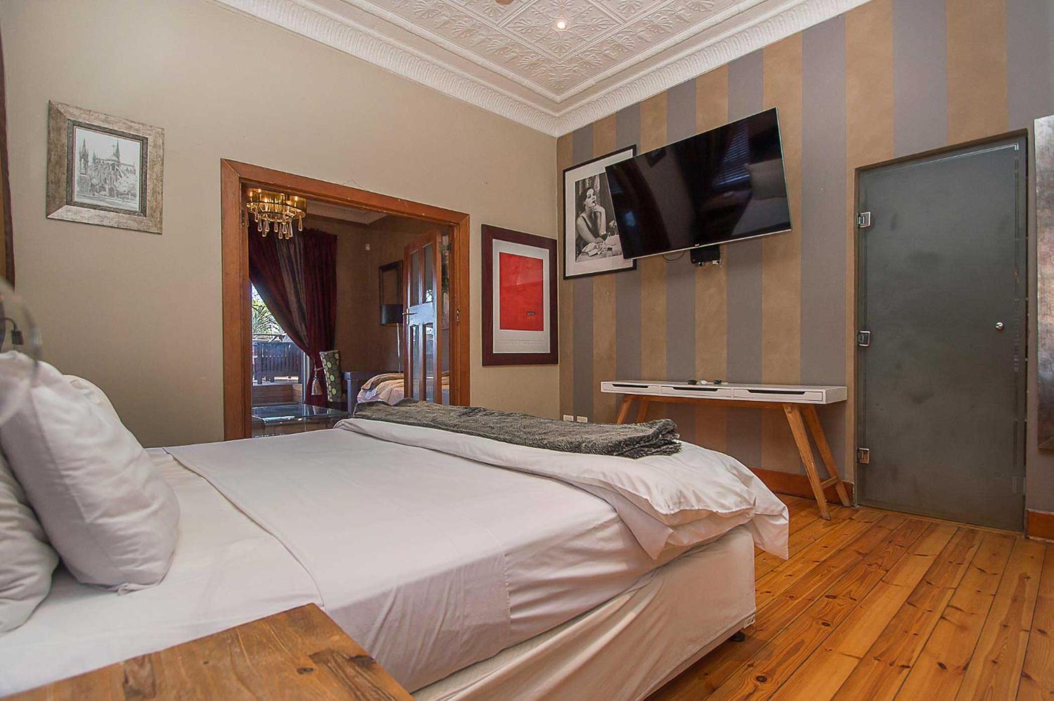 Saffron Guest House