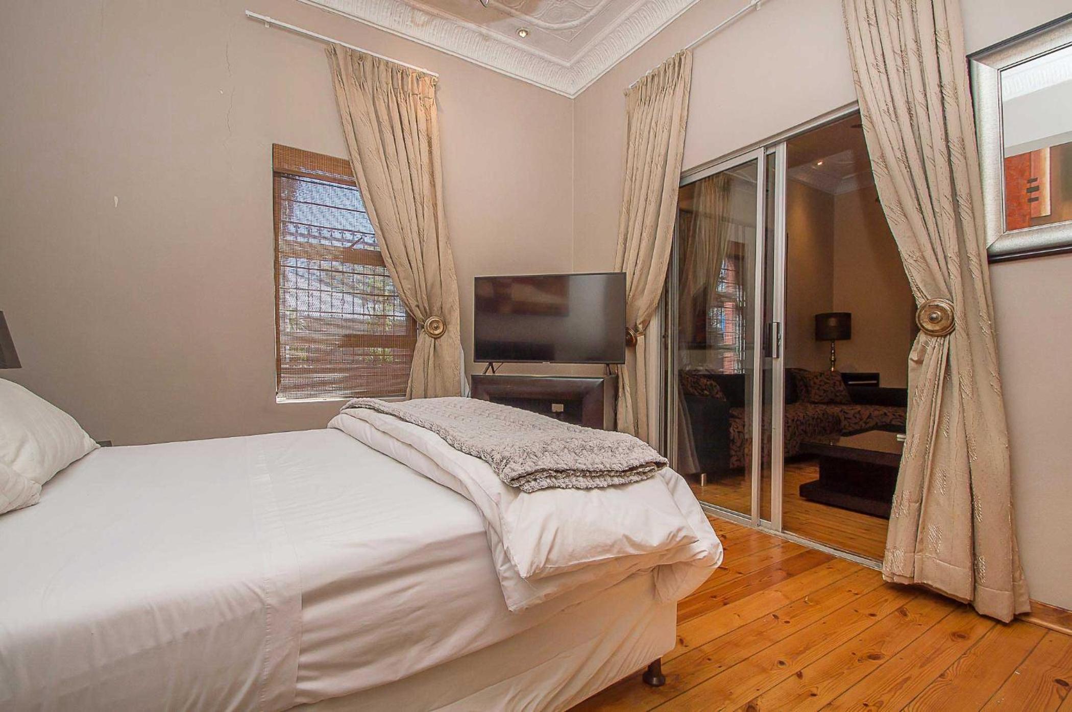 Saffron Guest House