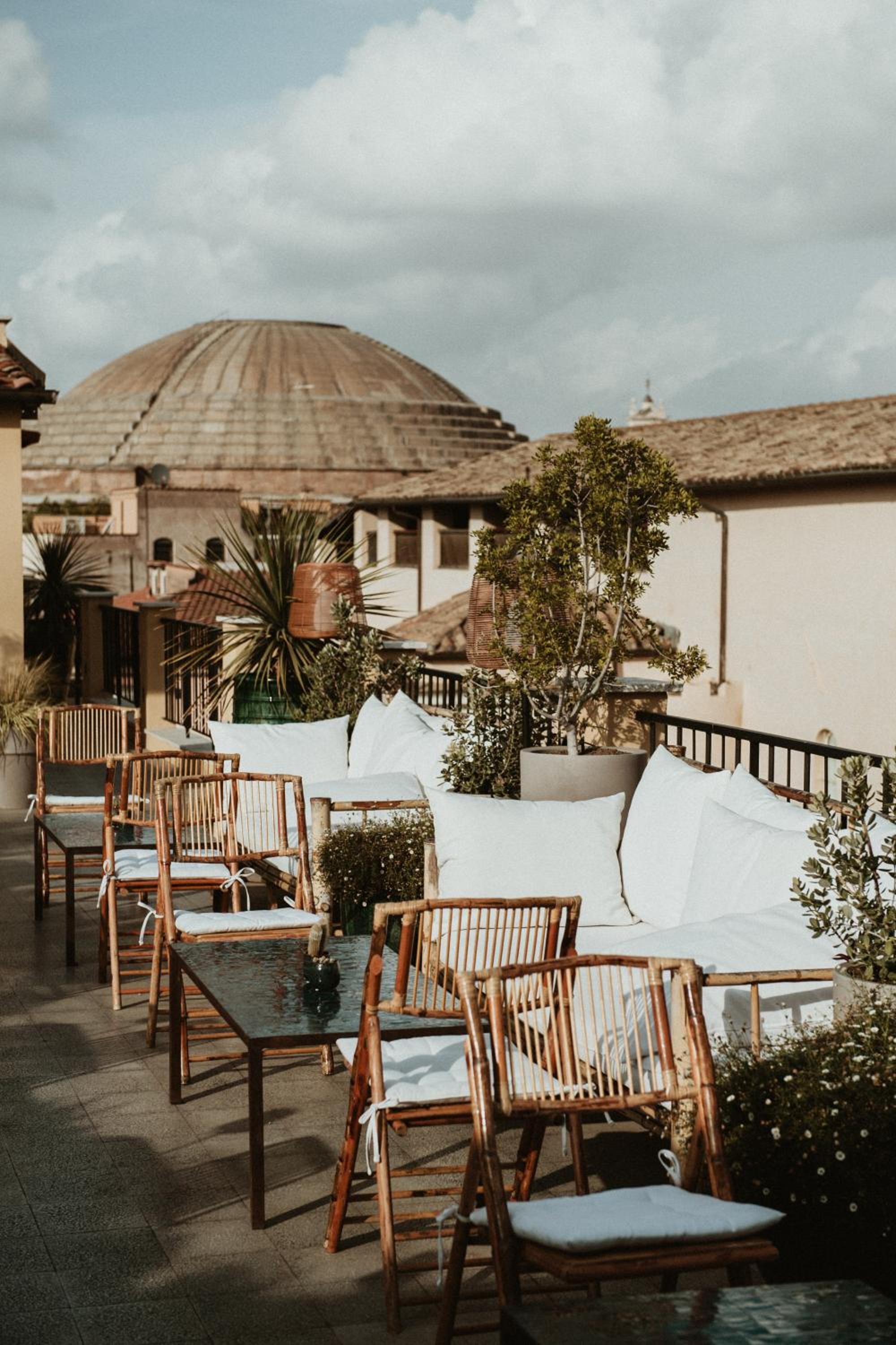 The Vista Rooms & Terrace