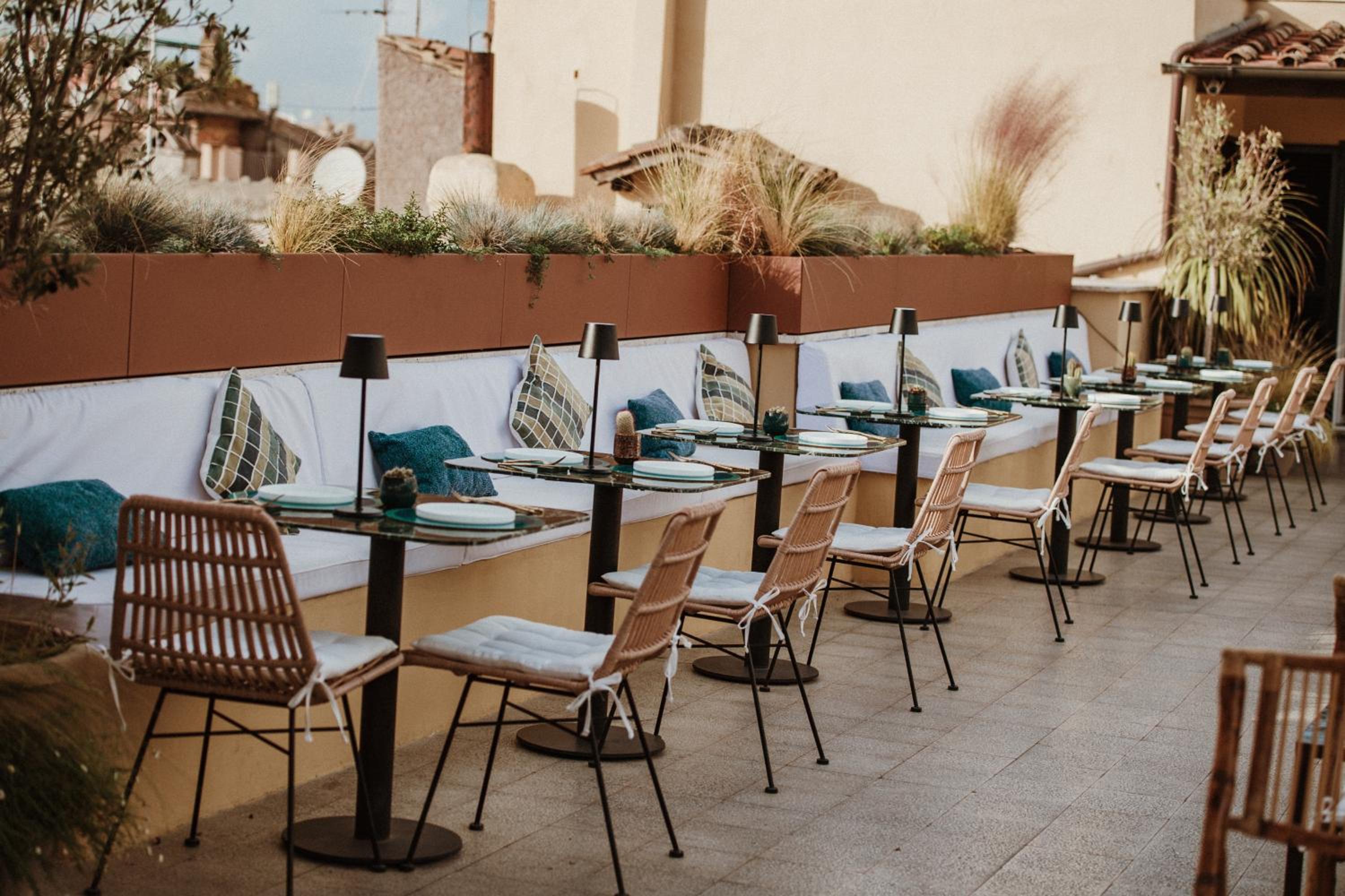 The Vista Rooms & Terrace