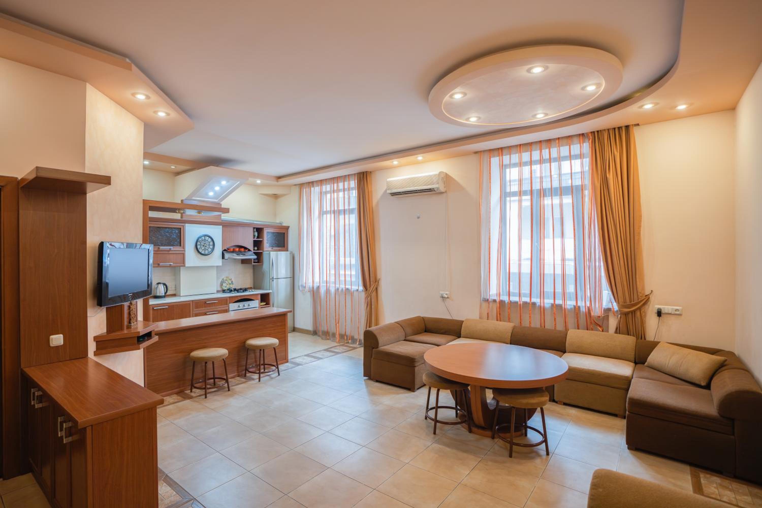 RIS Central Apartments Yerevan