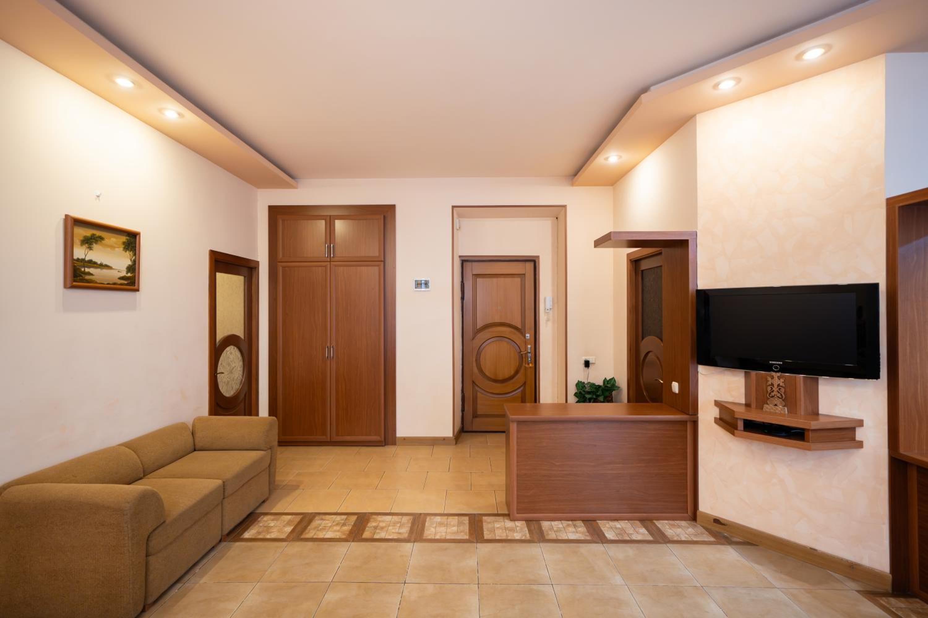 RIS Central Apartments Yerevan