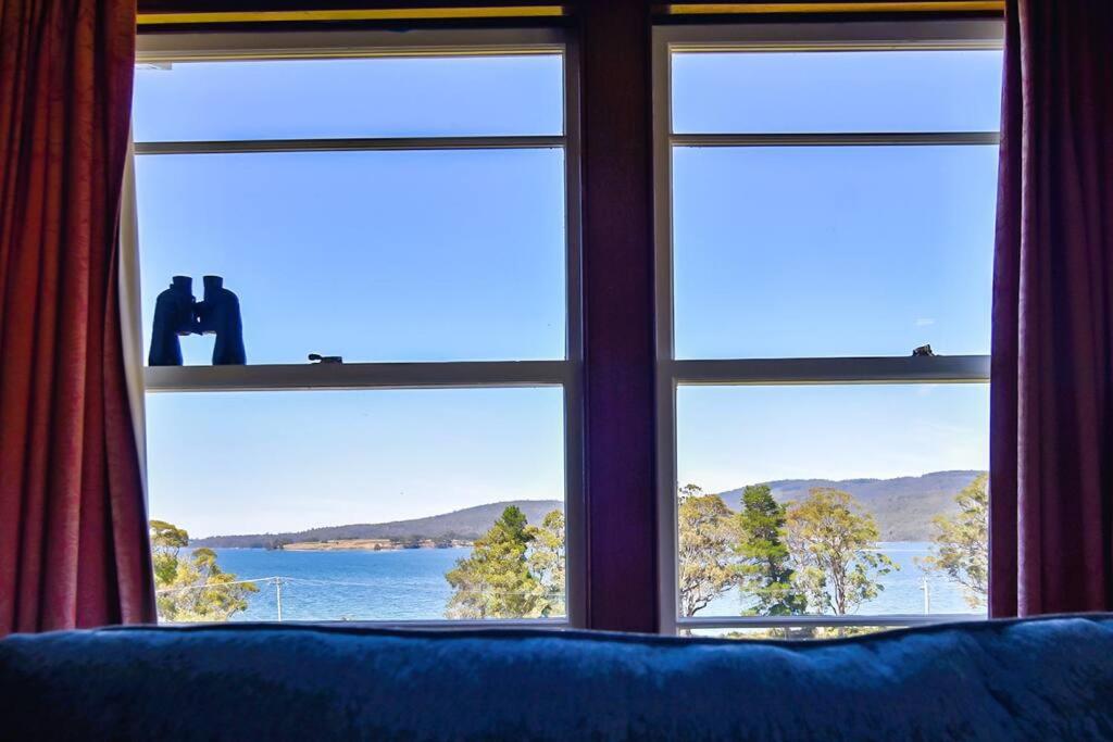 kanangra - beautiful views over Dover Bay