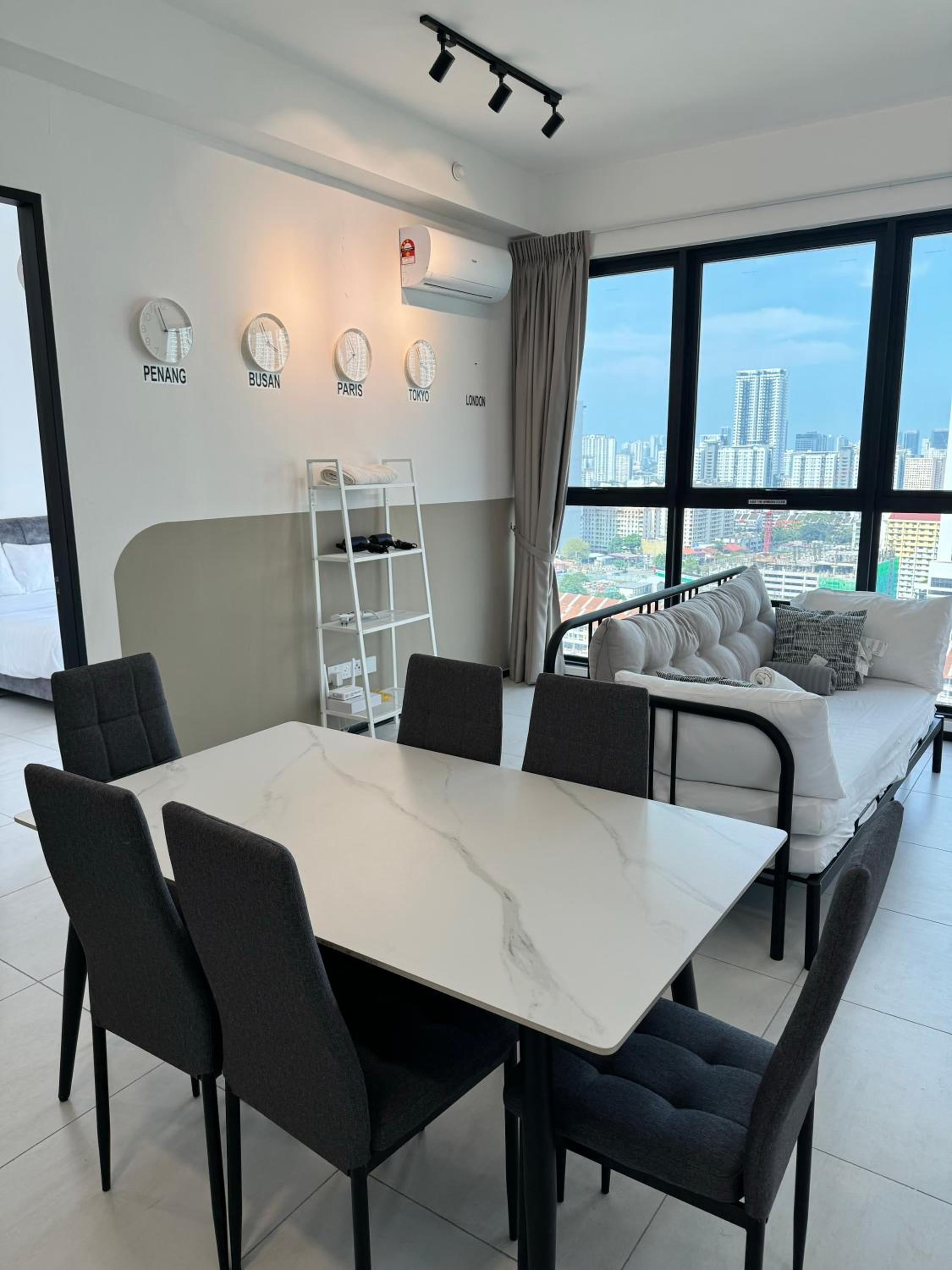 Urban Suites Georgetown by BNB4U