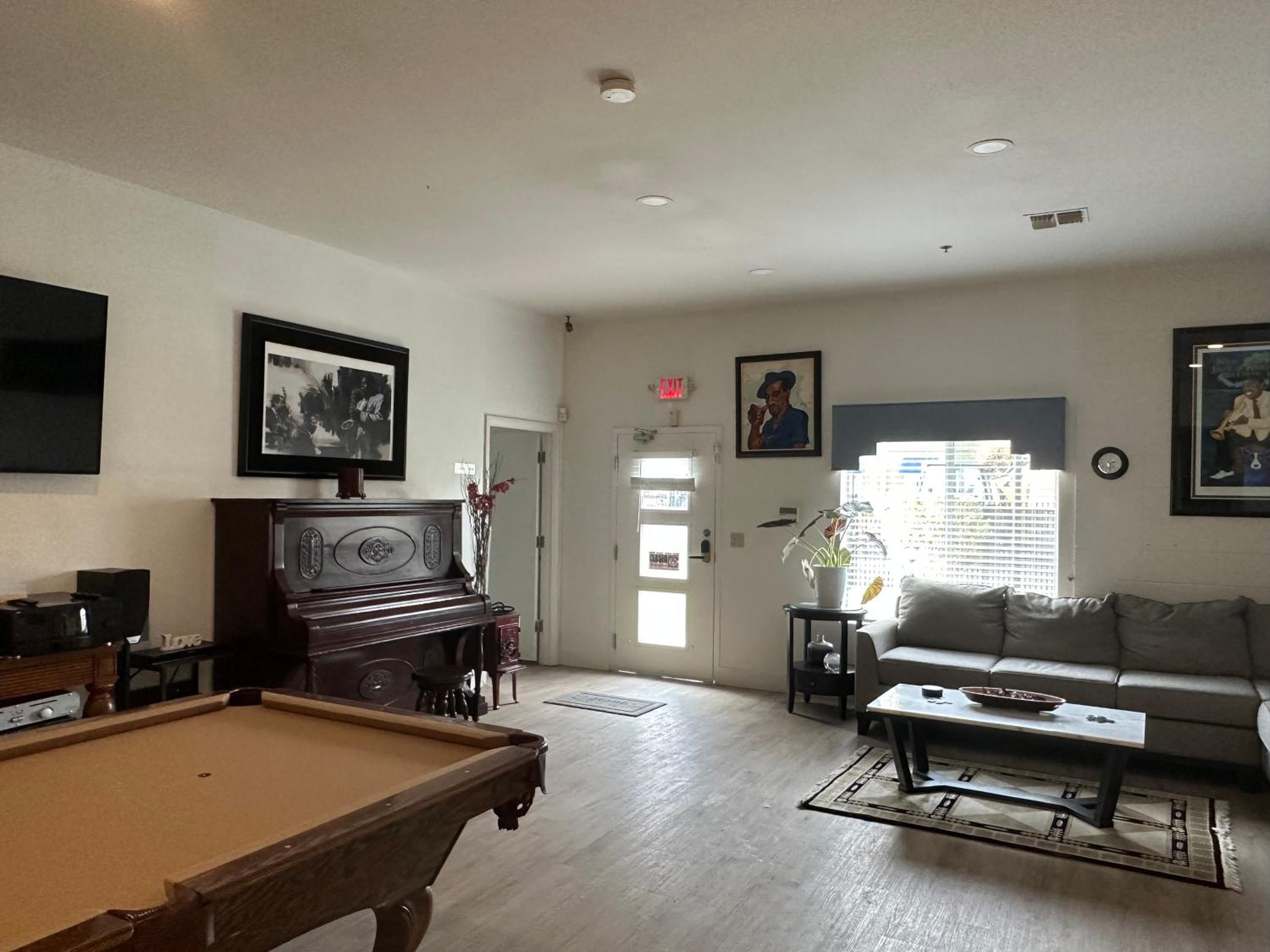 lounge