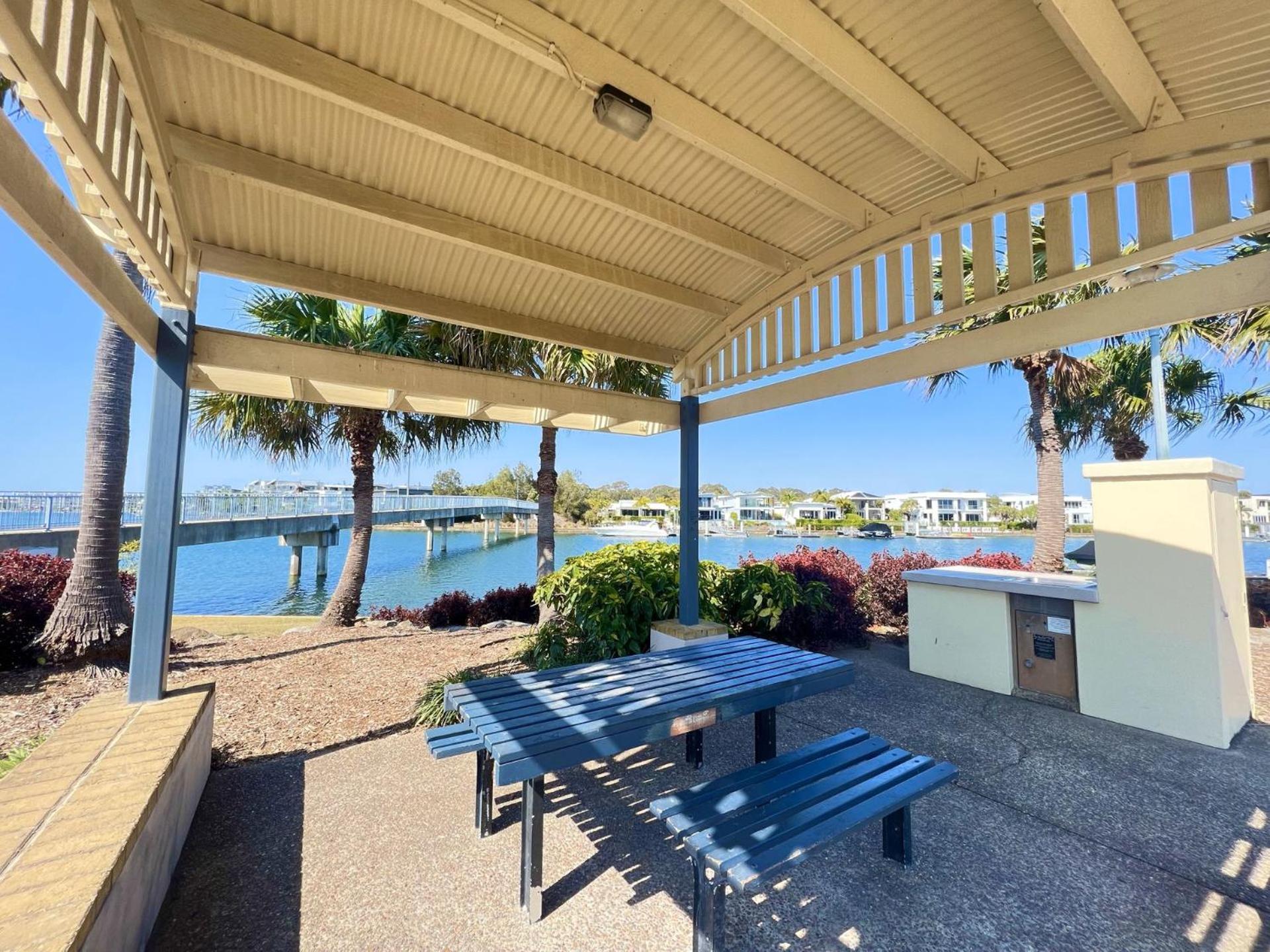Luxury 4 bedroom waterfront holiday home on the Sunshine Coast