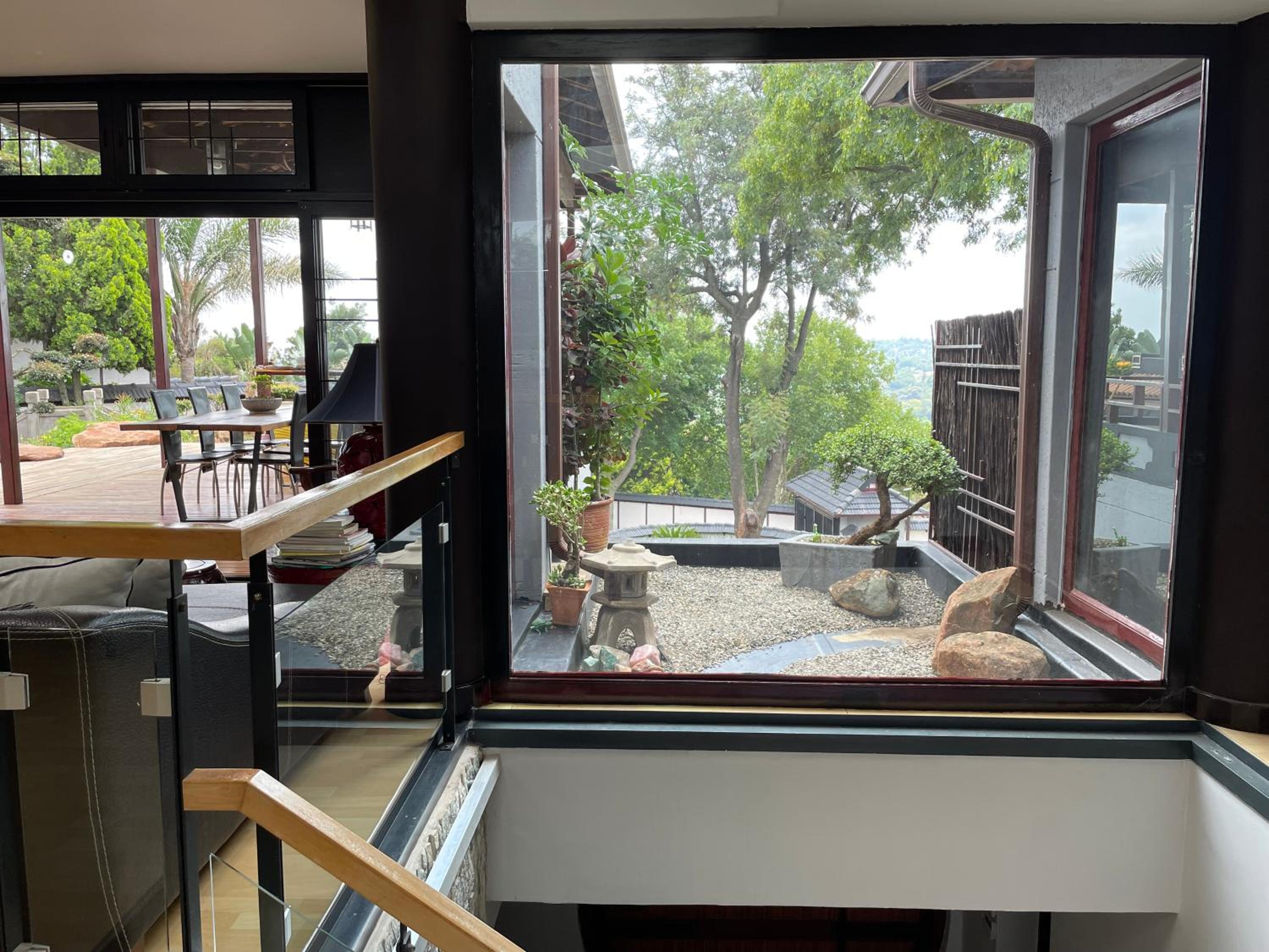 Oasis On Lily with OWN Pool