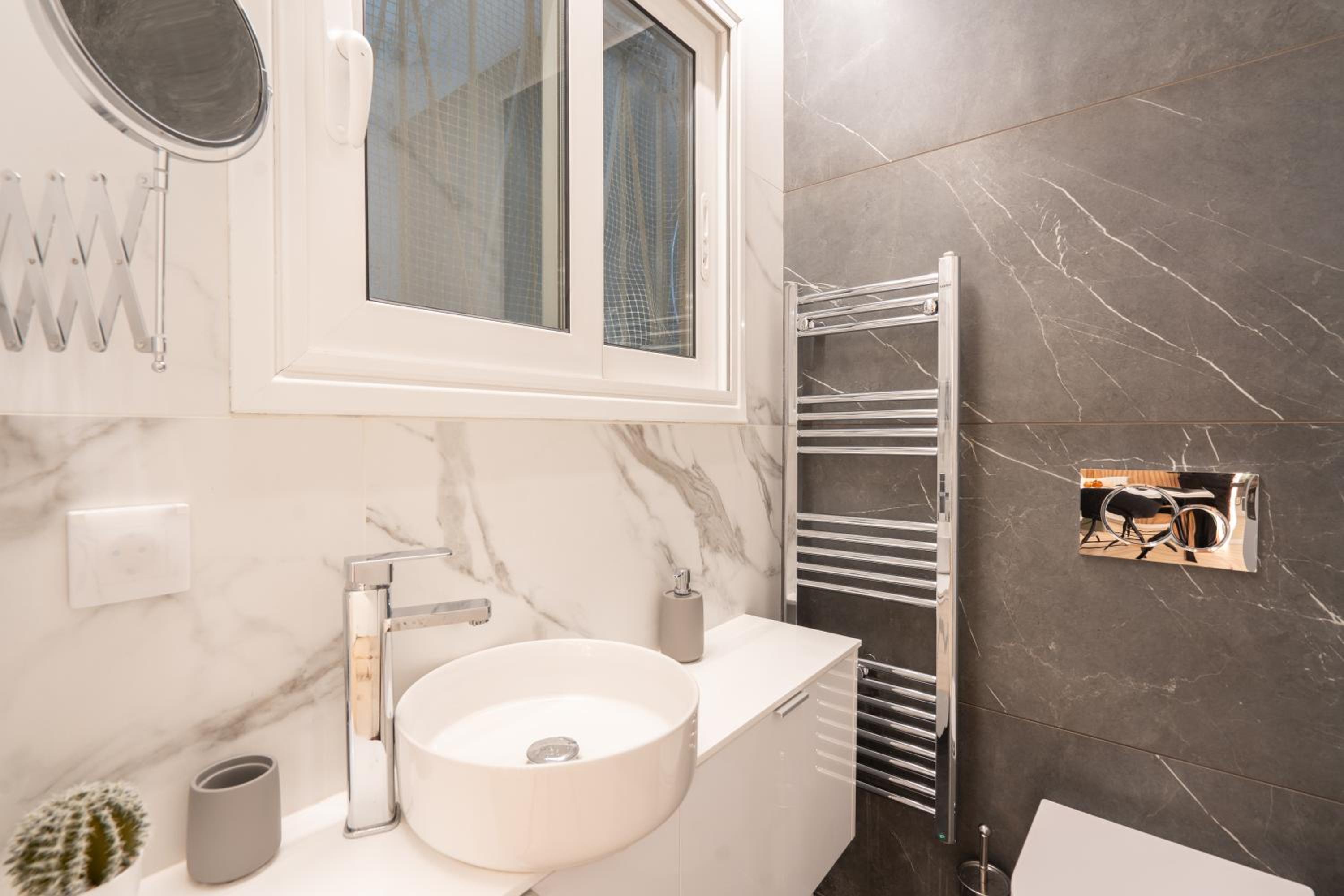 Exclusive and Deluxe Apartment in Athens City