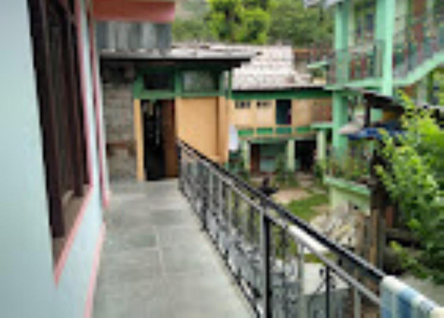 Photo 12