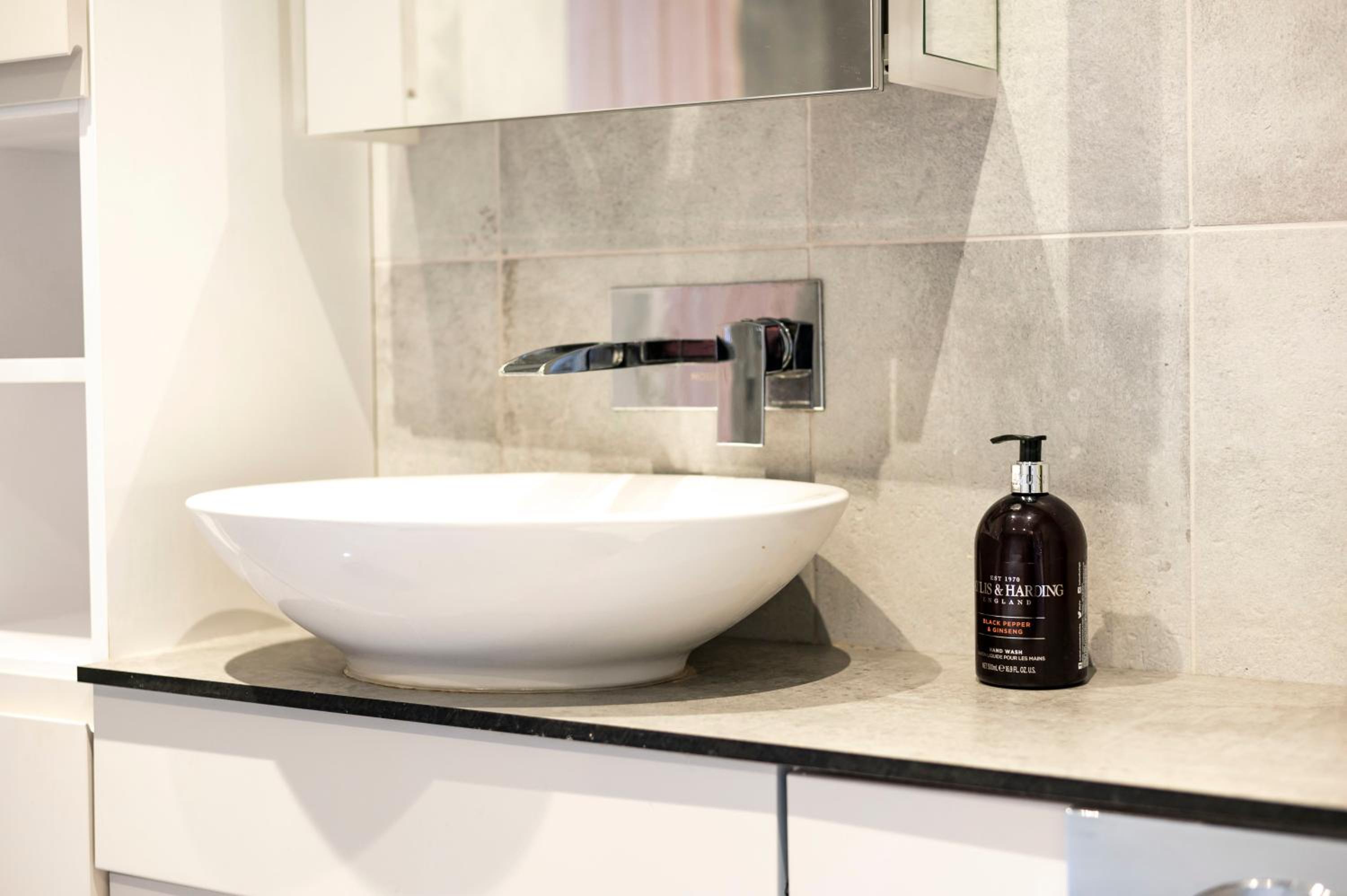 Duplex Apartment Shoreditch - the Living Elite Collection