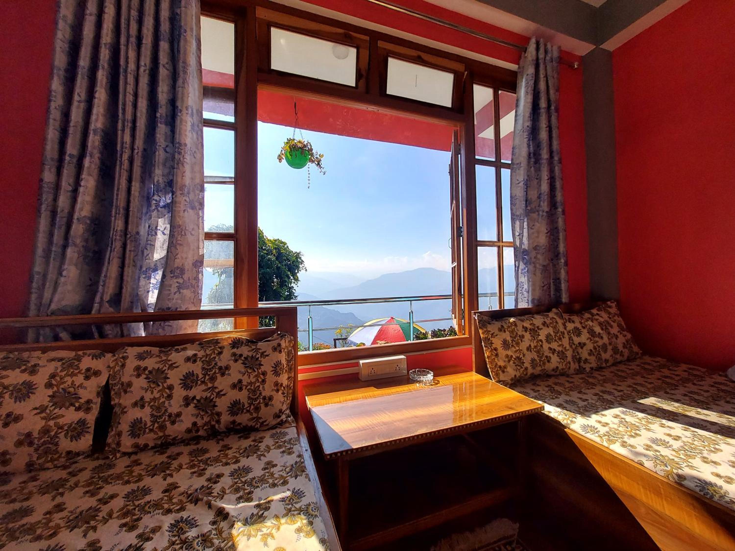 Shaguns Homestay by Retrea8stay view 5