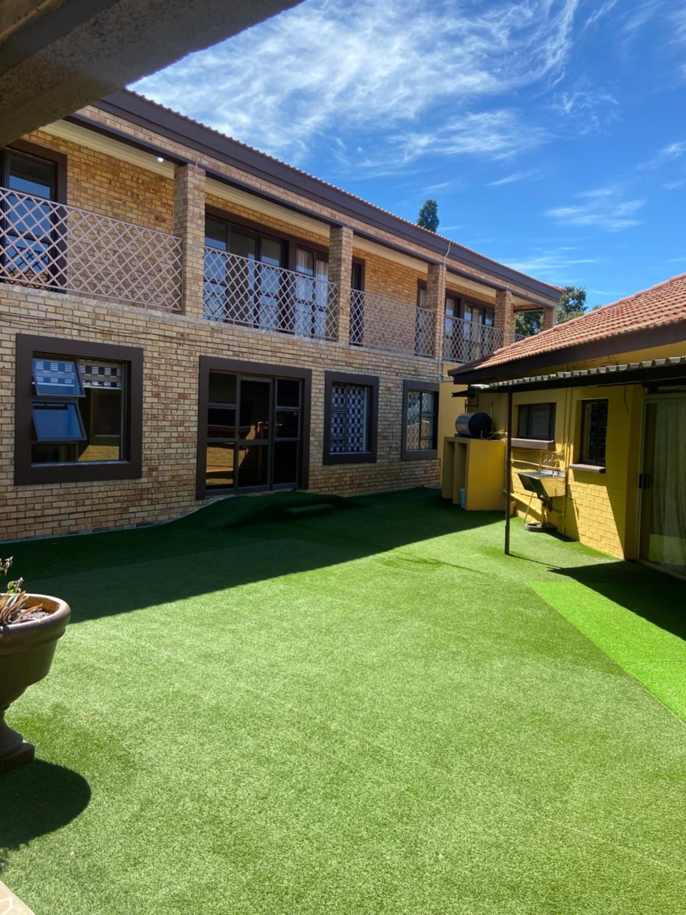 Khahliso Guest House