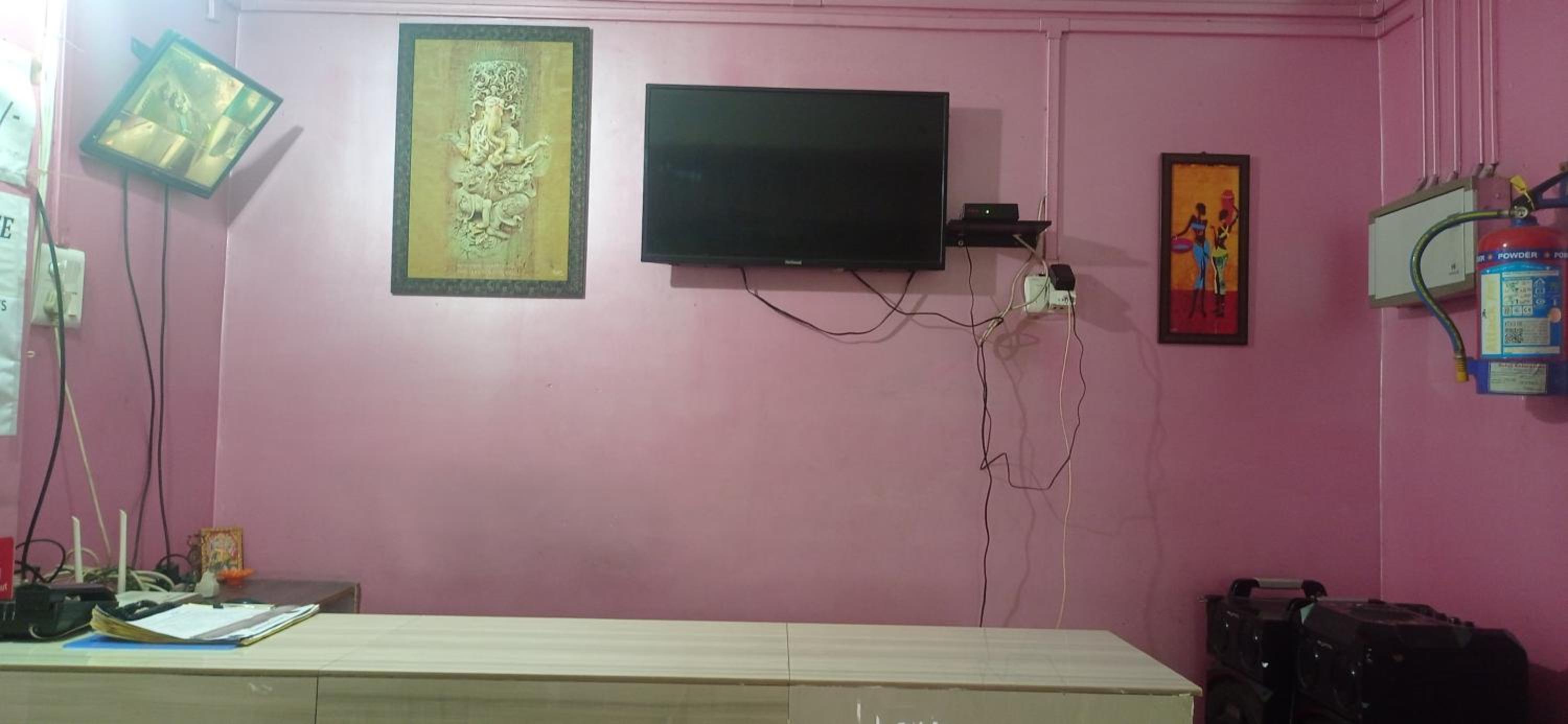Photo 8