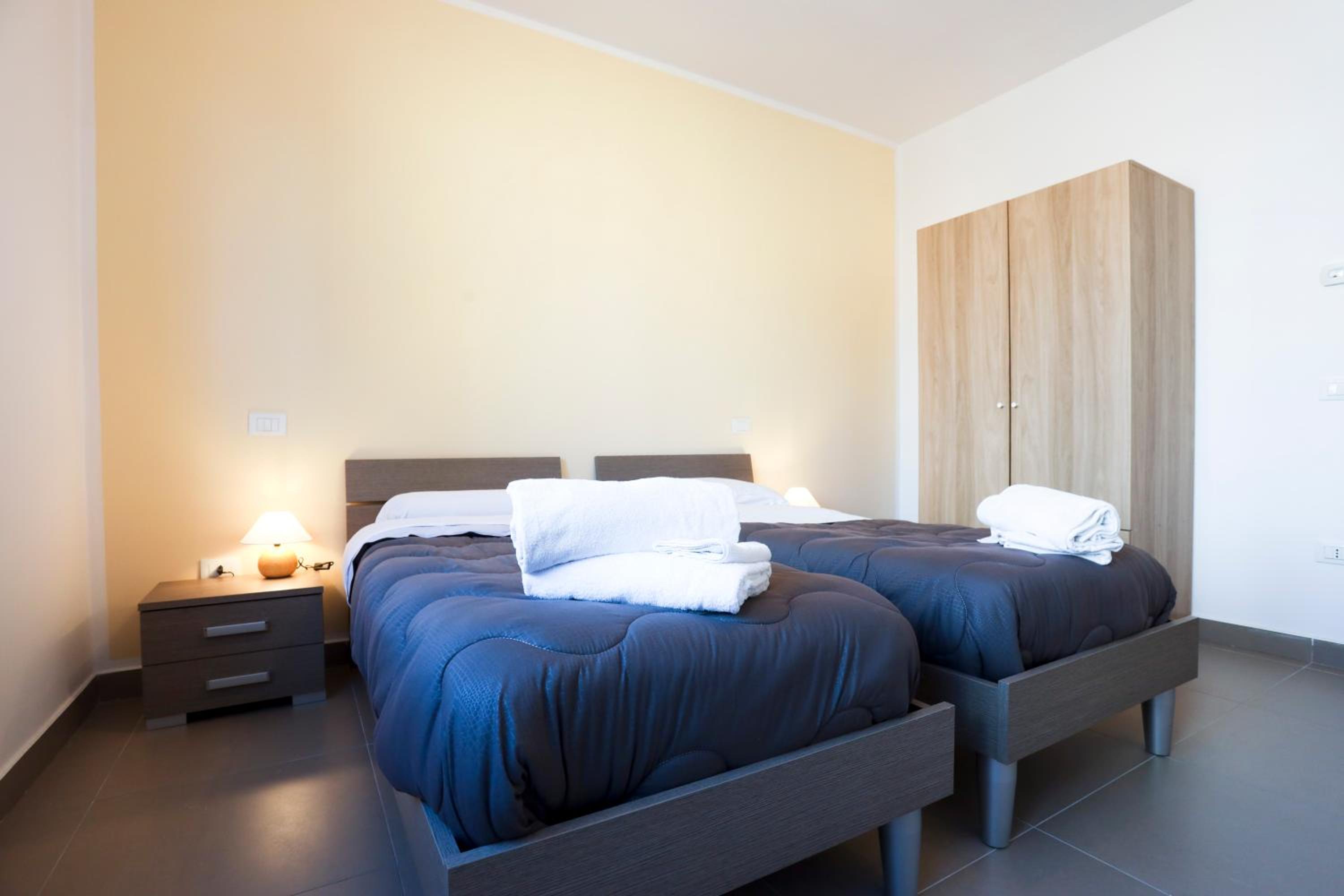 GuestHost - Sebeto Apartments with Parking & Netfilx