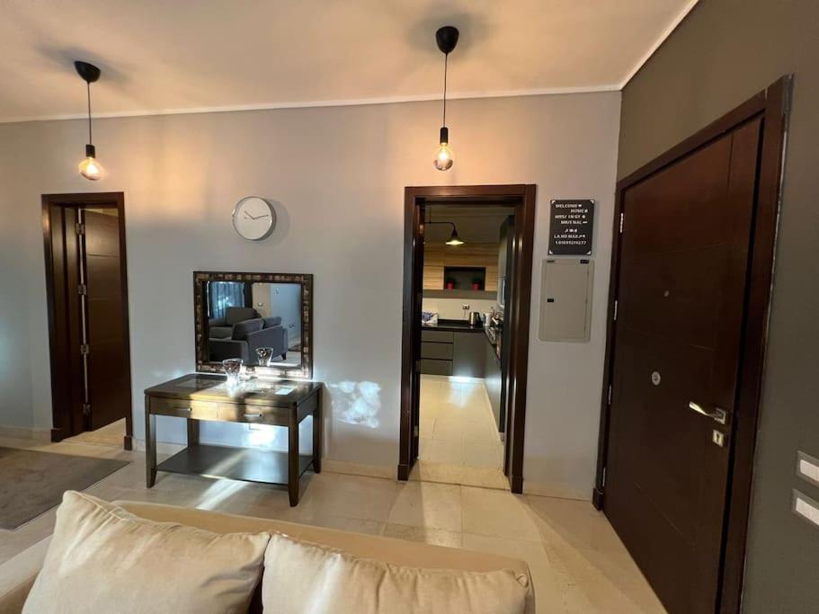 Lovely 2BR Apartment with Garden and Barbecue Area