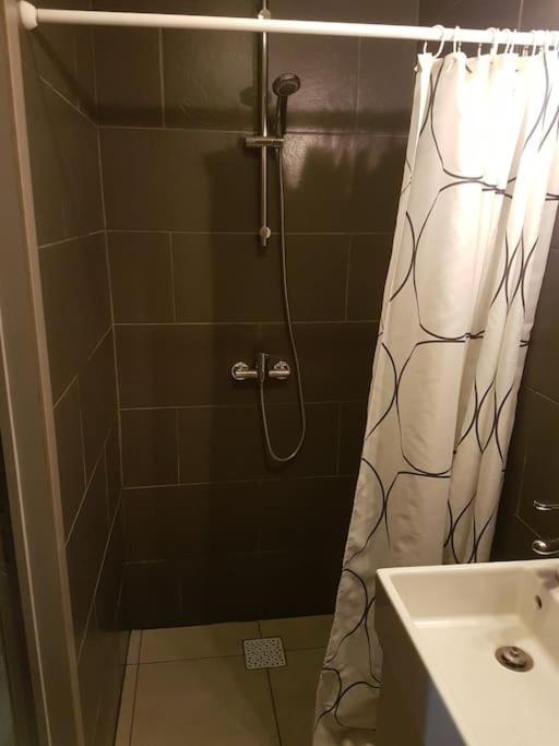 Lovely Bourg house 4 pers 2 bedr 2 bath Wifi