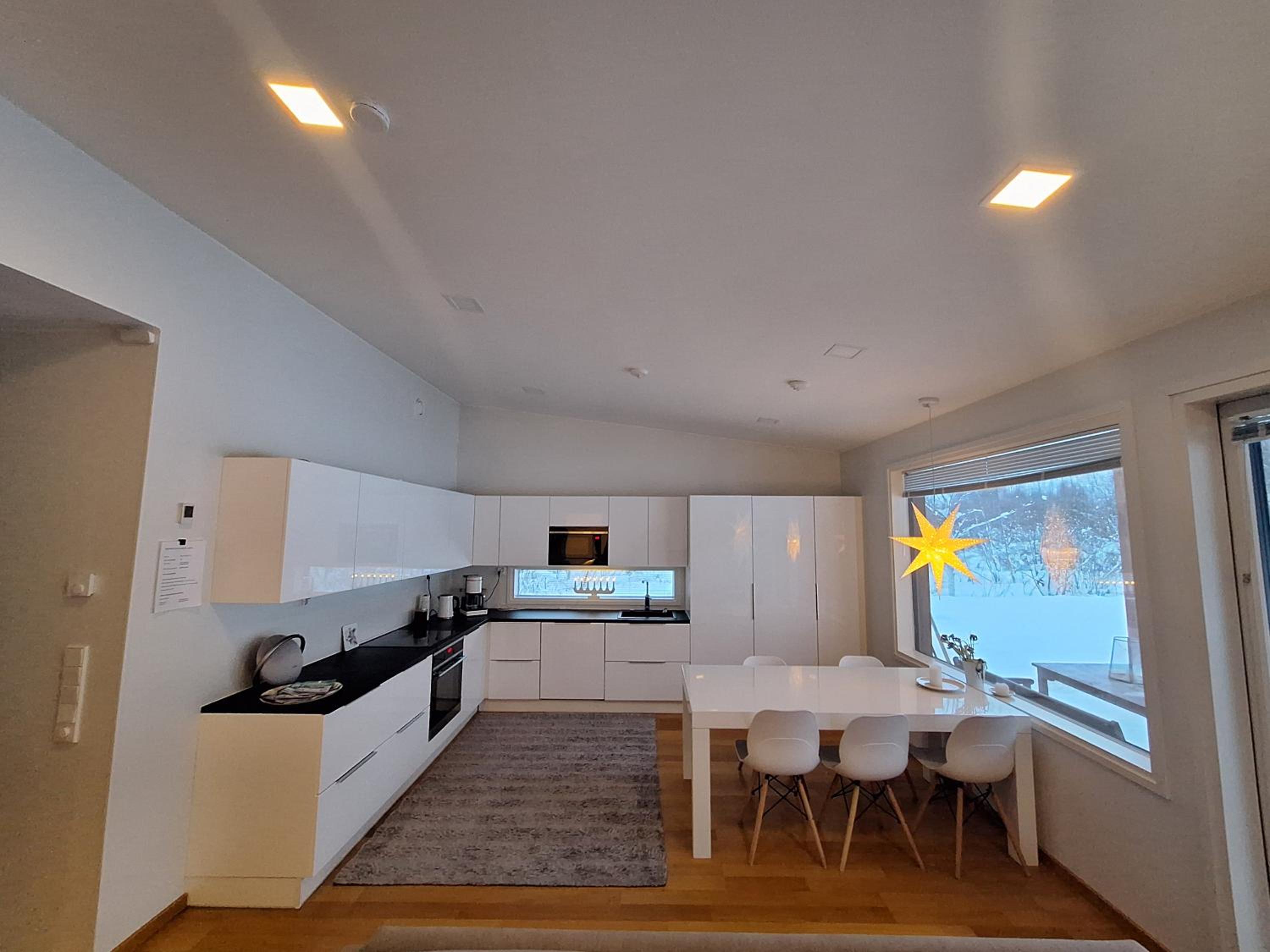 Villa Arctic Light view 3