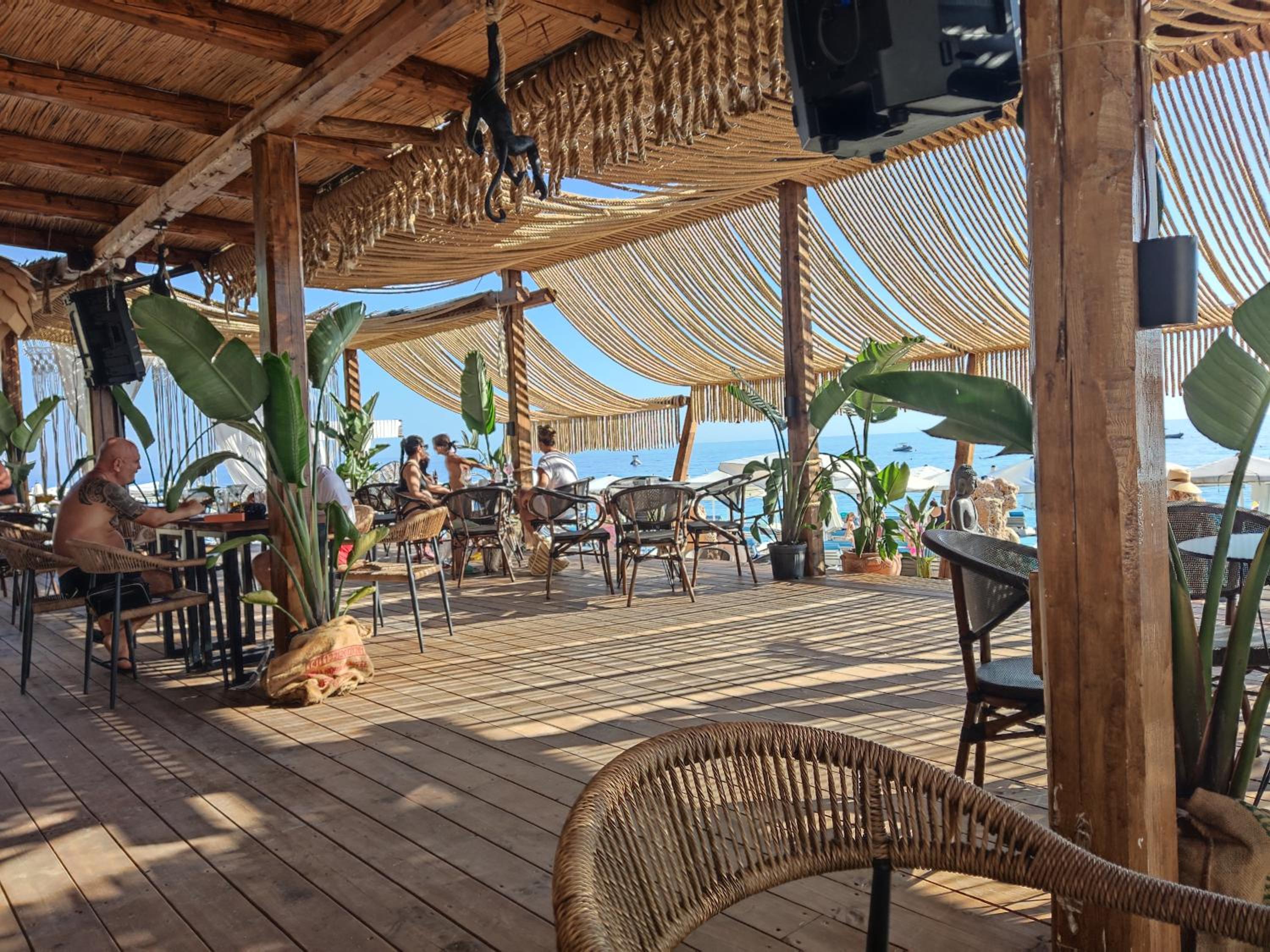 Olea Residence, Luxury sea view apartment with private beach