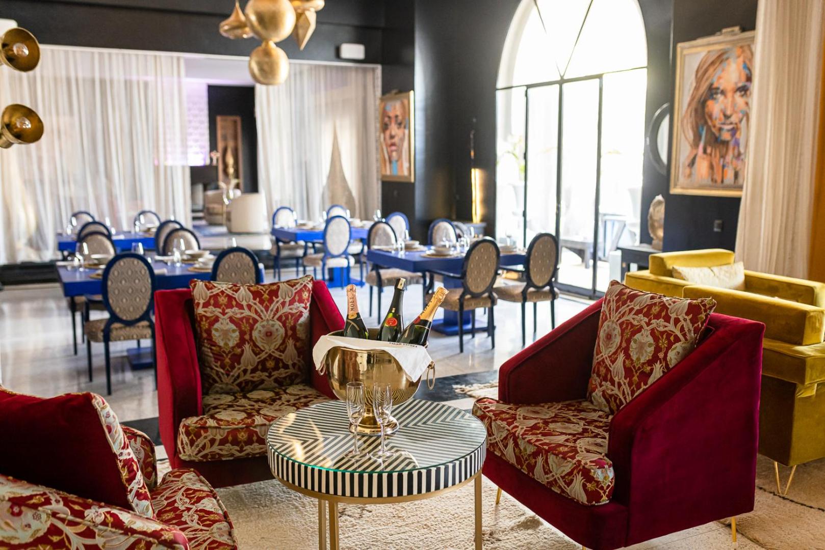 lounge