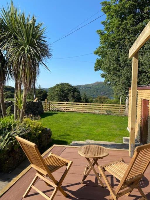 Traditional Welsh cottage in Llanberis view 4