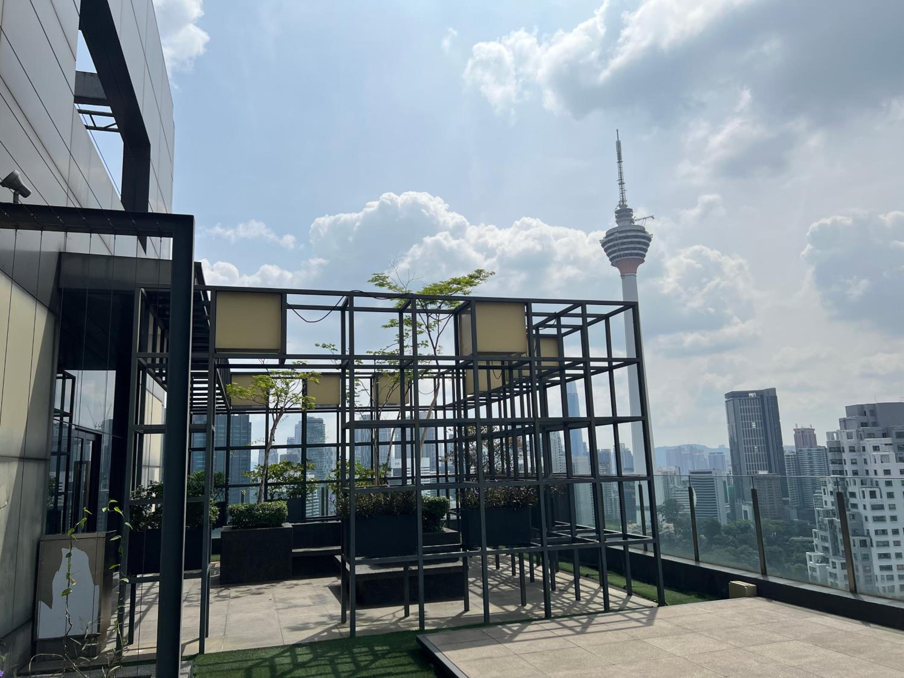 Anggun KL MY