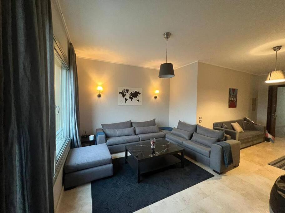 Beautiful & Cozy 1 BR Apartment