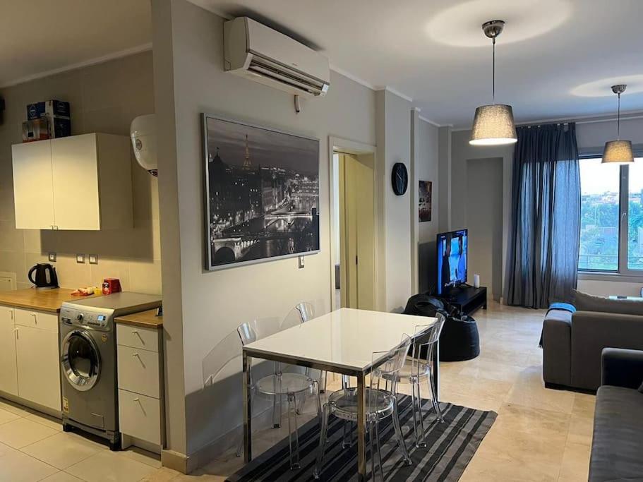 Beautiful & Cozy 1 BR Apartment