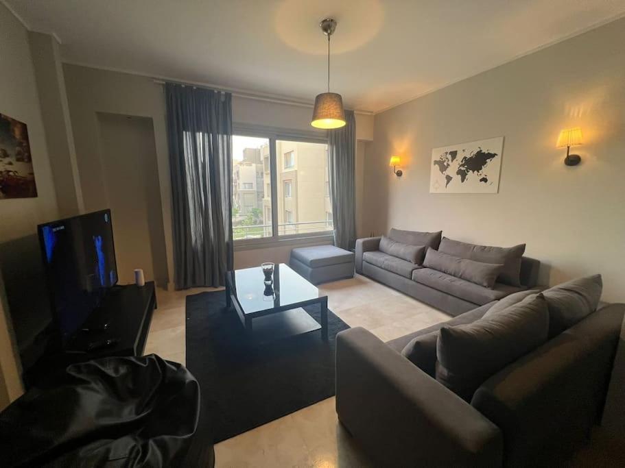 Beautiful & Cozy 1 BR Apartment