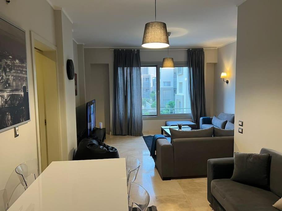 Beautiful & Cozy 1 BR Apartment