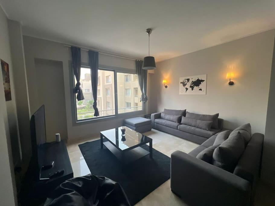 Beautiful & Cozy 1 BR Apartment