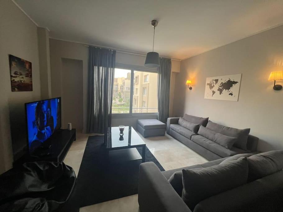 Beautiful & Cozy 1 BR Apartment