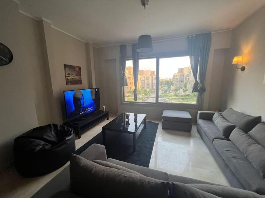 Beautiful & Cozy 1 BR Apartment