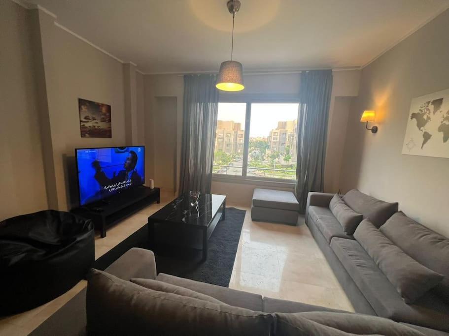 Beautiful & Cozy 1 BR Apartment
