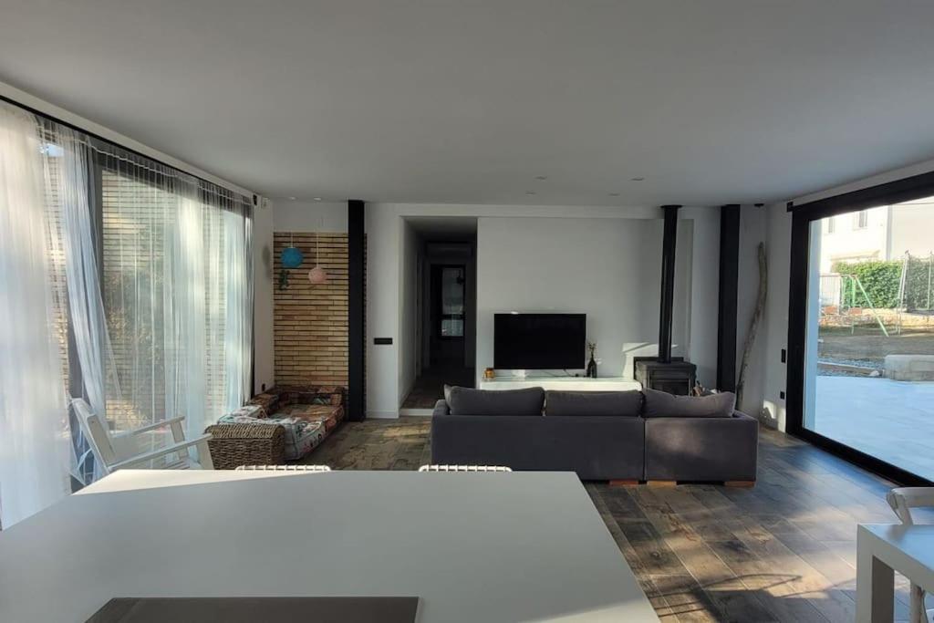 Villa Mediterranean, piscina privada, barbacoa.