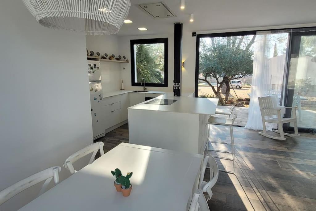 Villa Mediterranean, piscina privada, barbacoa.
