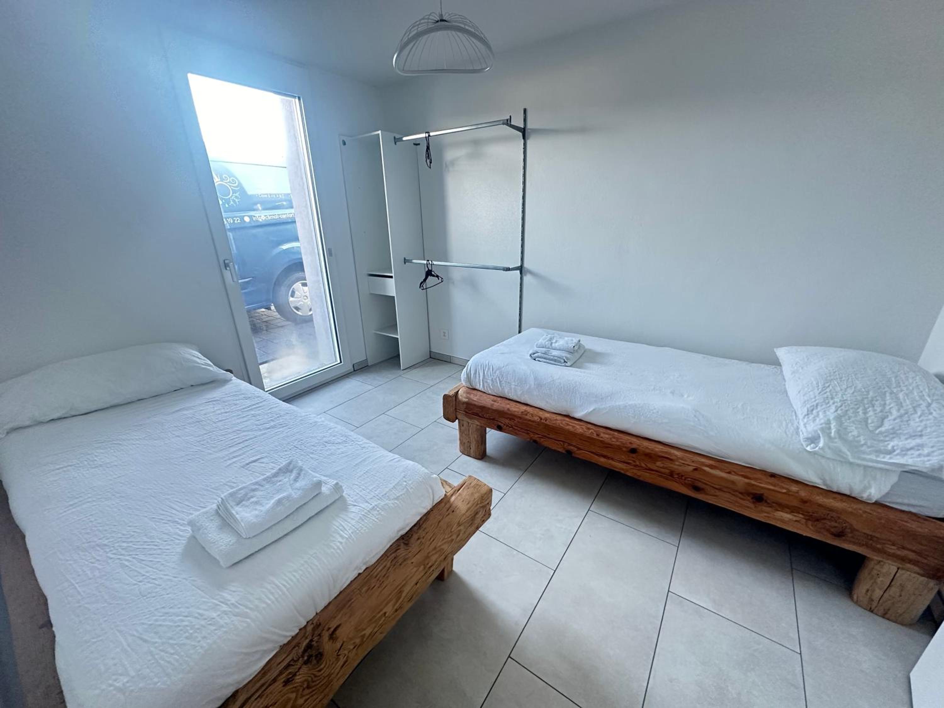 Grand appartement proche de Délemont avec terrasse by Stay Swiss