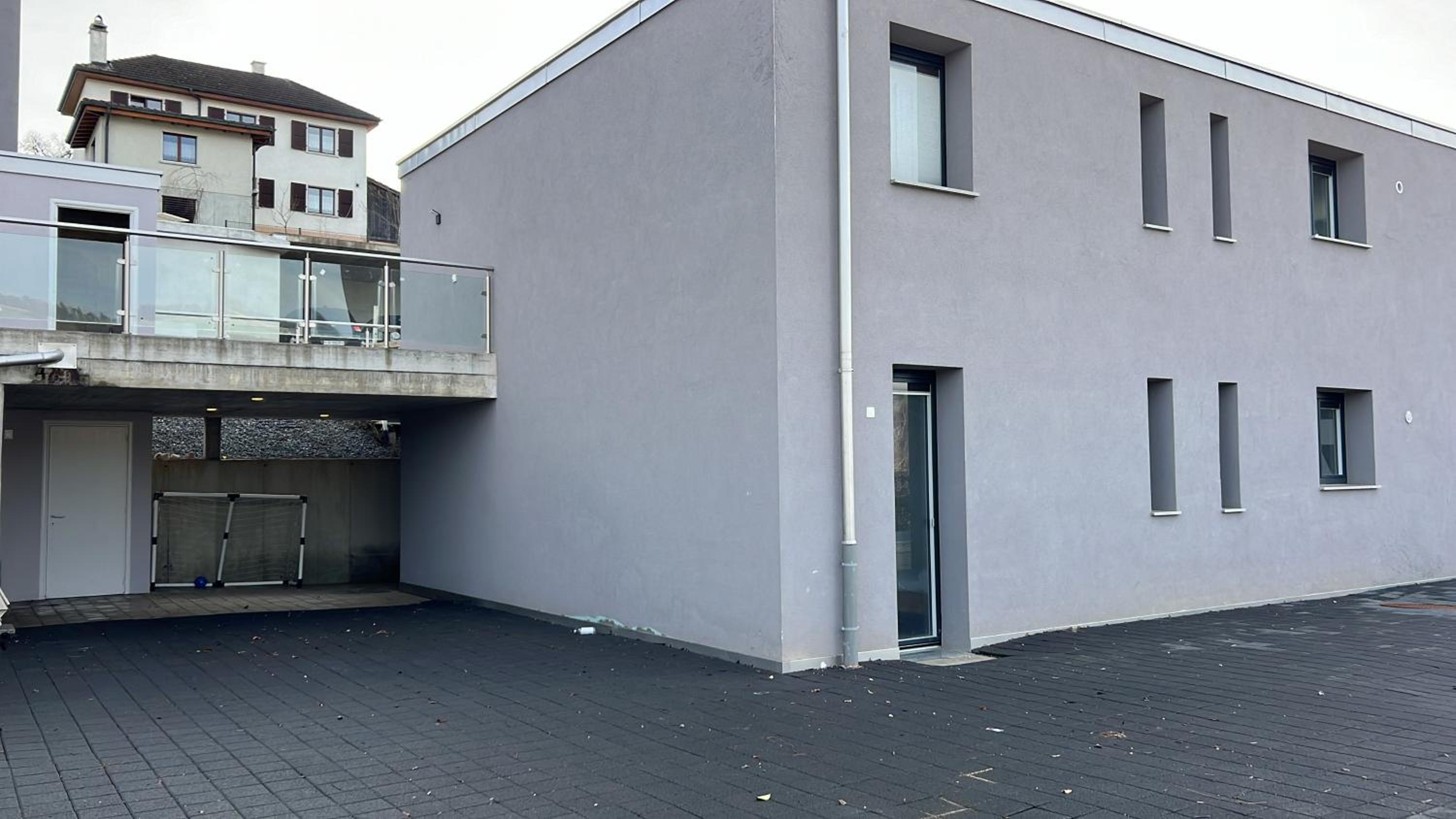 Grand appartement proche de Délemont avec terrasse by Stay Swiss